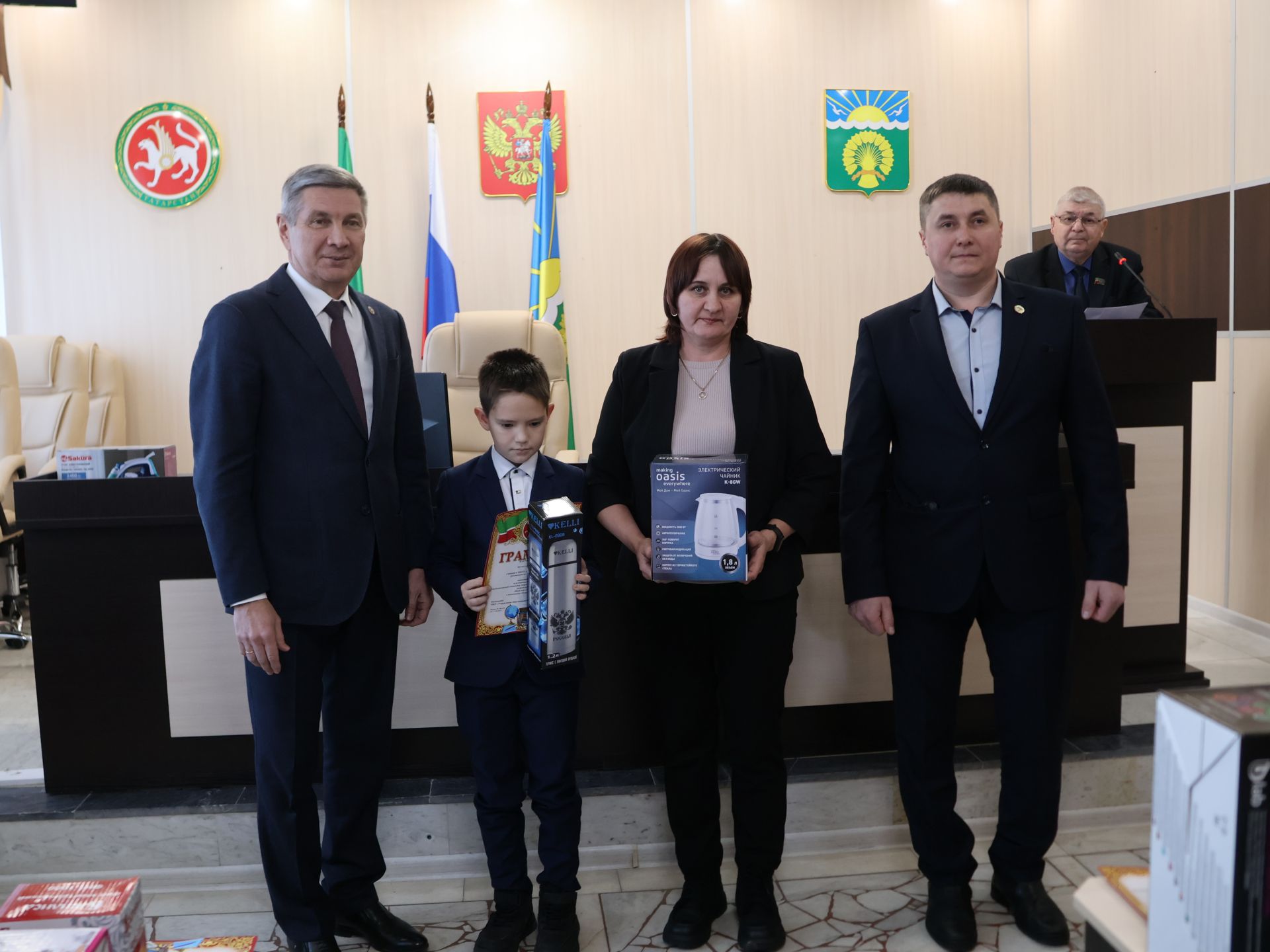 Бүген Актанышта «Гадел яшәргә кирәк» конкурсы җиңүчеләрен бүләкләделәр