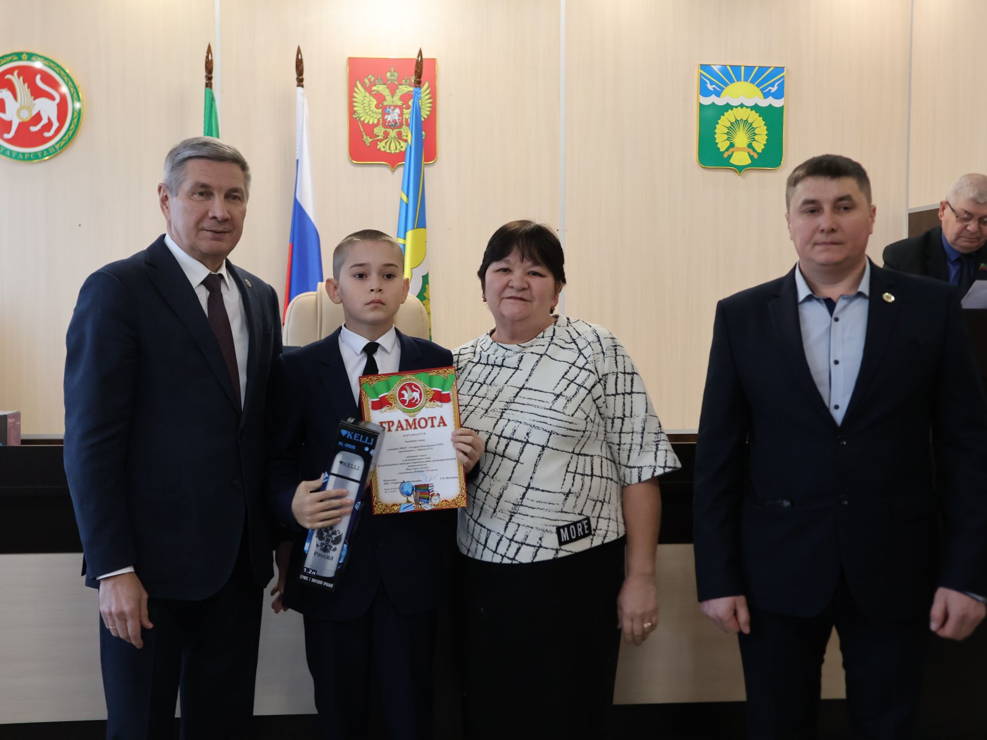 Бүген Актанышта «Гадел яшәргә кирәк» конкурсы җиңүчеләрен бүләкләделәр