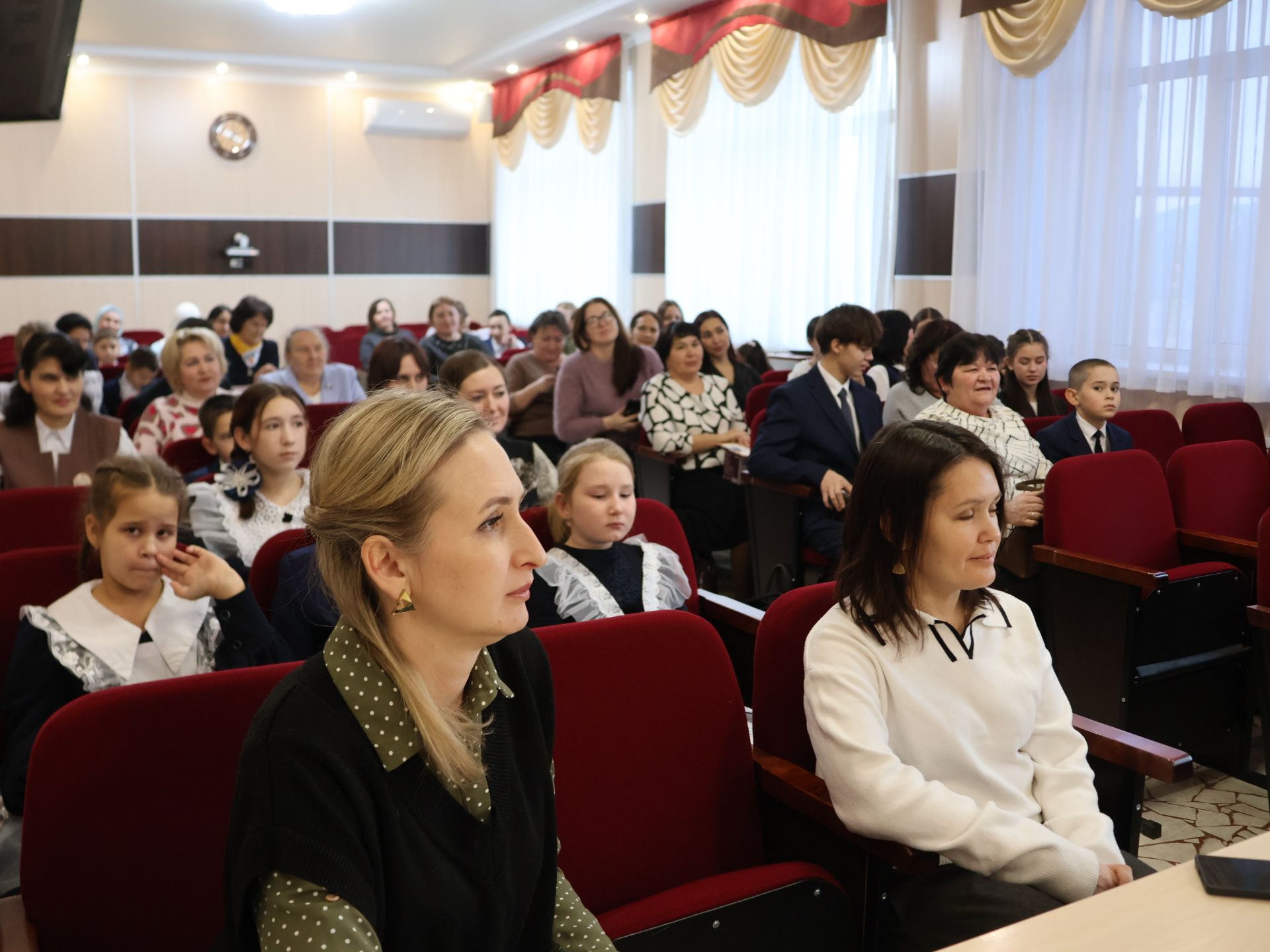 Бүген Актанышта «Гадел яшәргә кирәк» конкурсы җиңүчеләрен бүләкләделәр