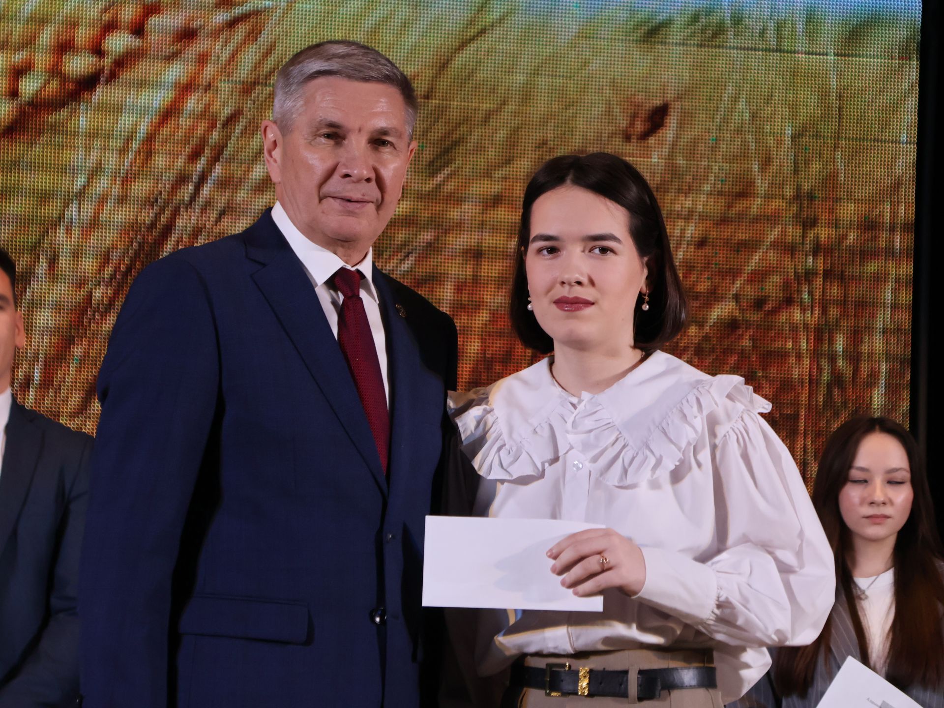 Безнең фоторепортаж: Алдынгылар слеты-2025