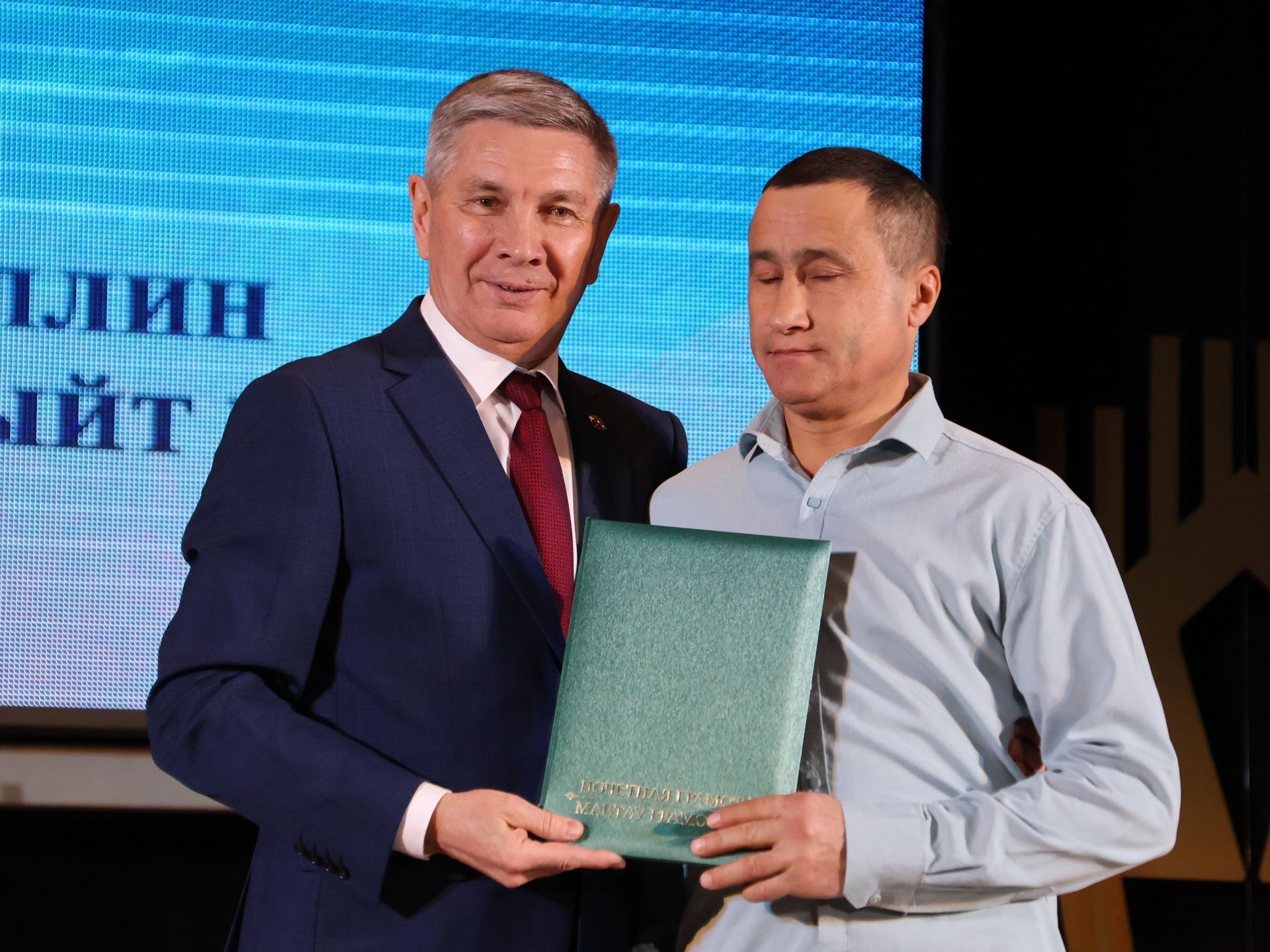 Безнең фоторепортаж: Алдынгылар слеты-2025