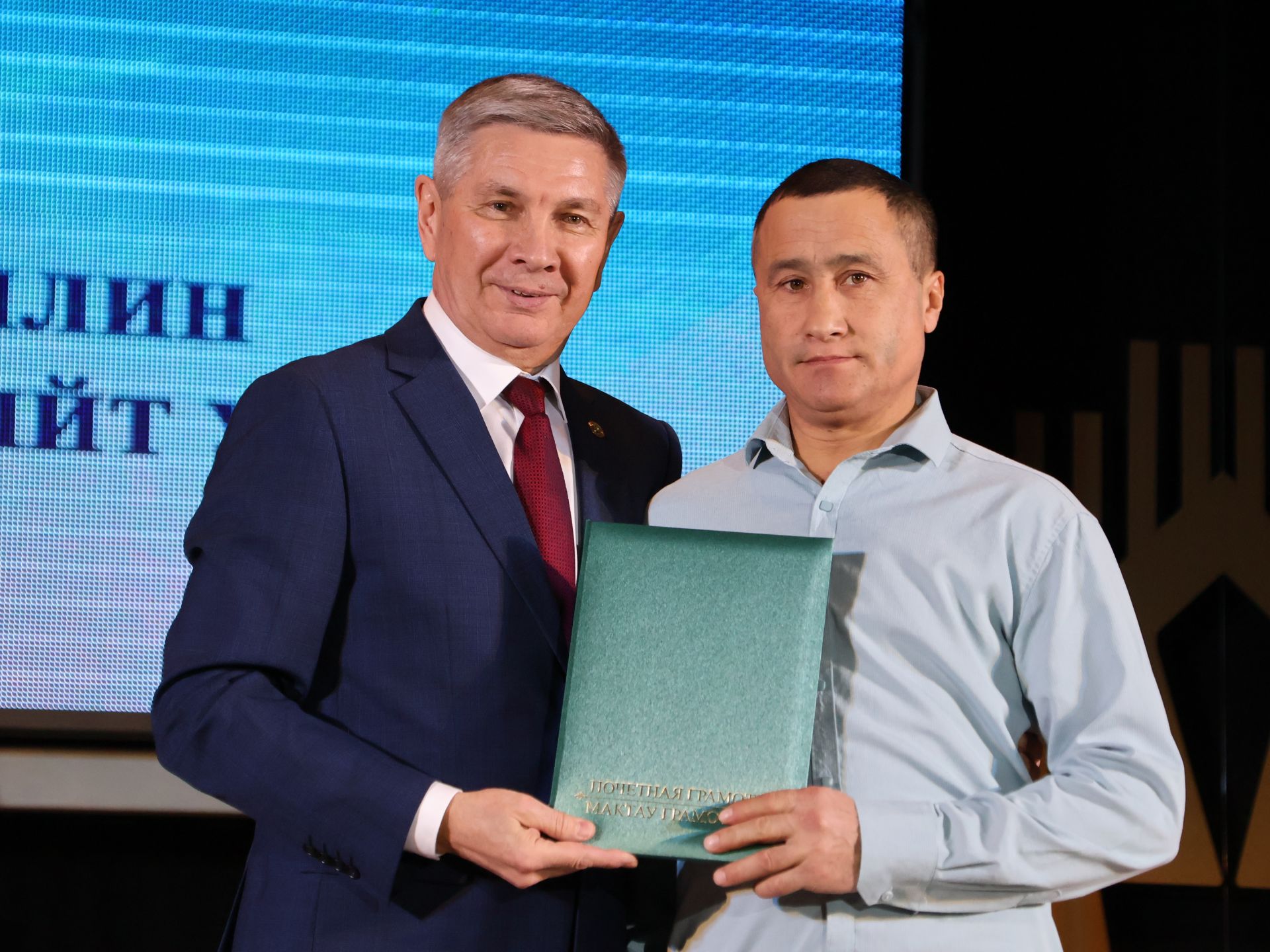 Безнең фоторепортаж: Алдынгылар слеты-2025