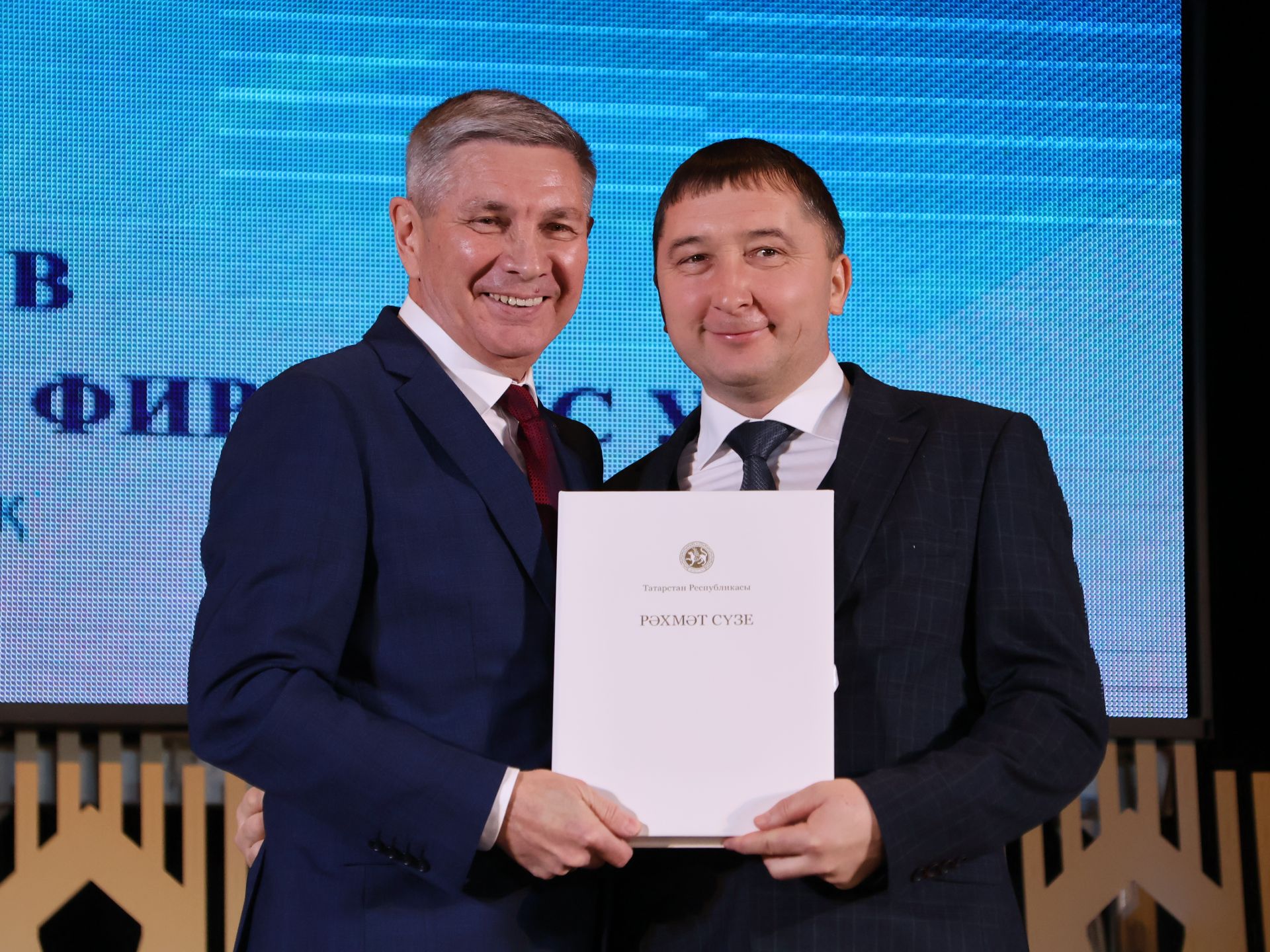 Безнең фоторепортаж: Алдынгылар слеты-2025