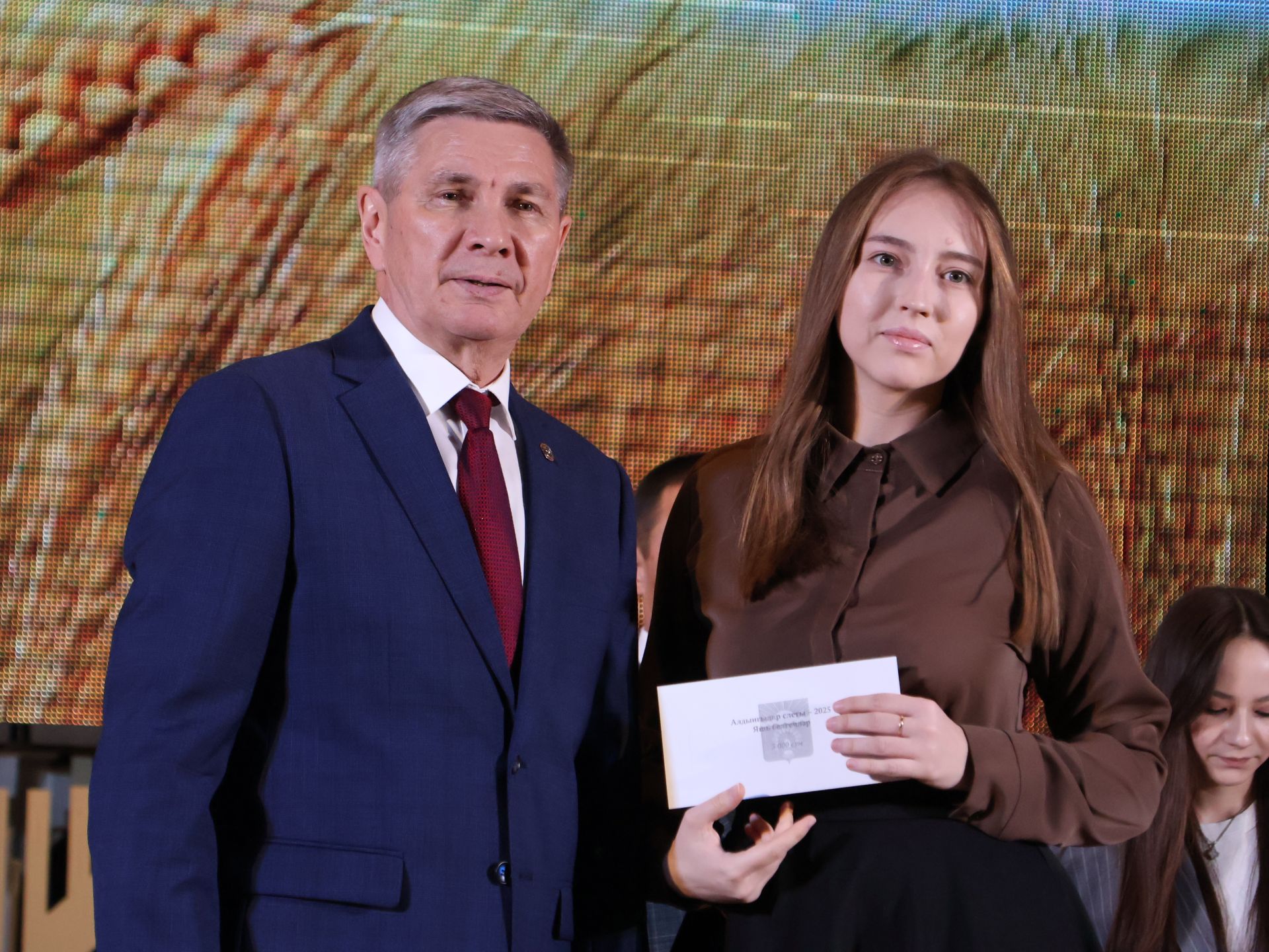 Безнең фоторепортаж: Алдынгылар слеты-2025