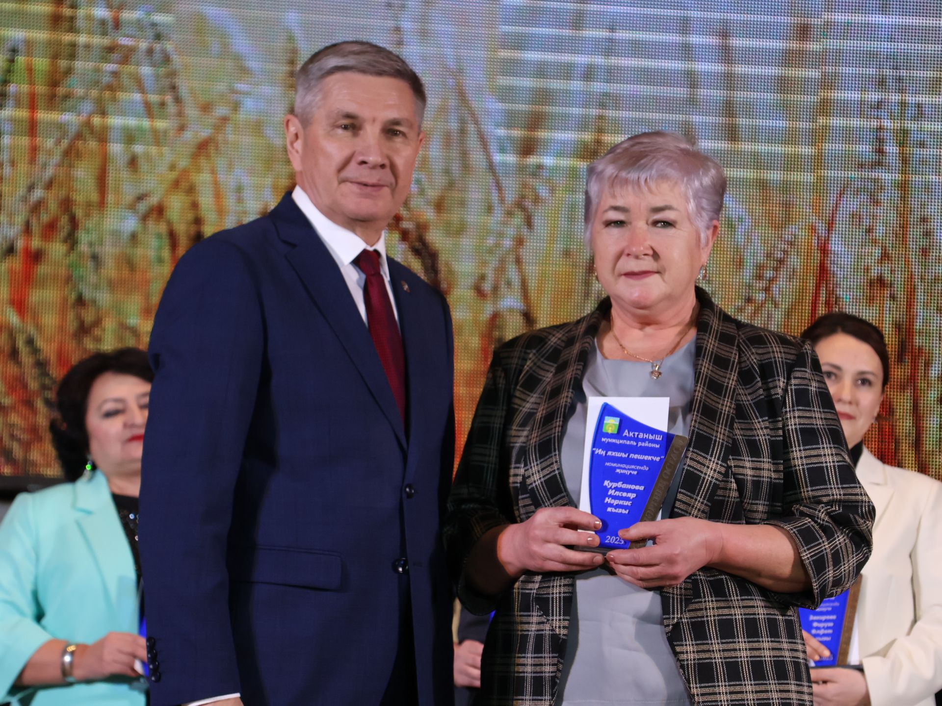 Безнең фоторепортаж: Алдынгылар слеты-2025