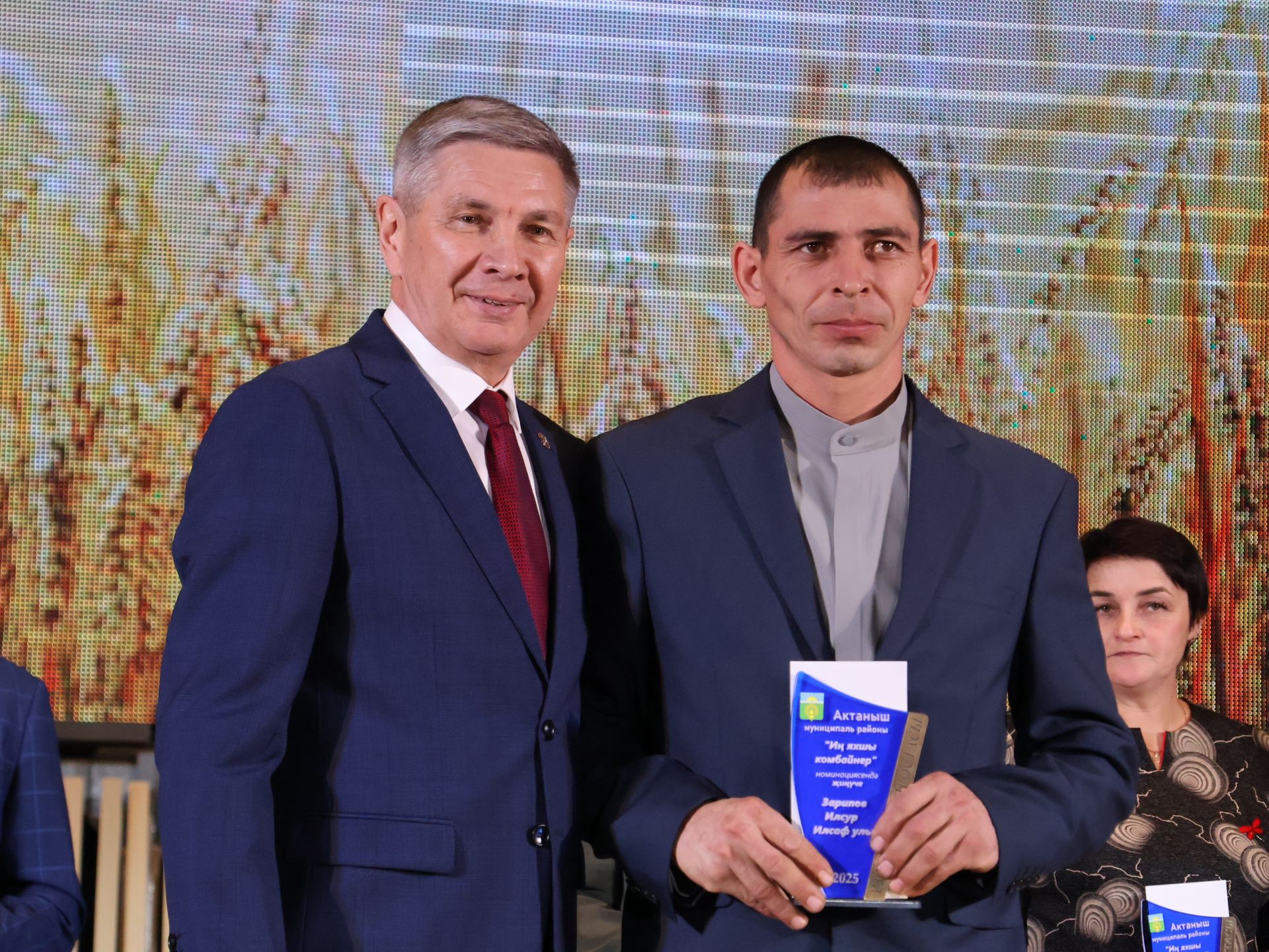 Безнең фоторепортаж: Алдынгылар слеты-2025