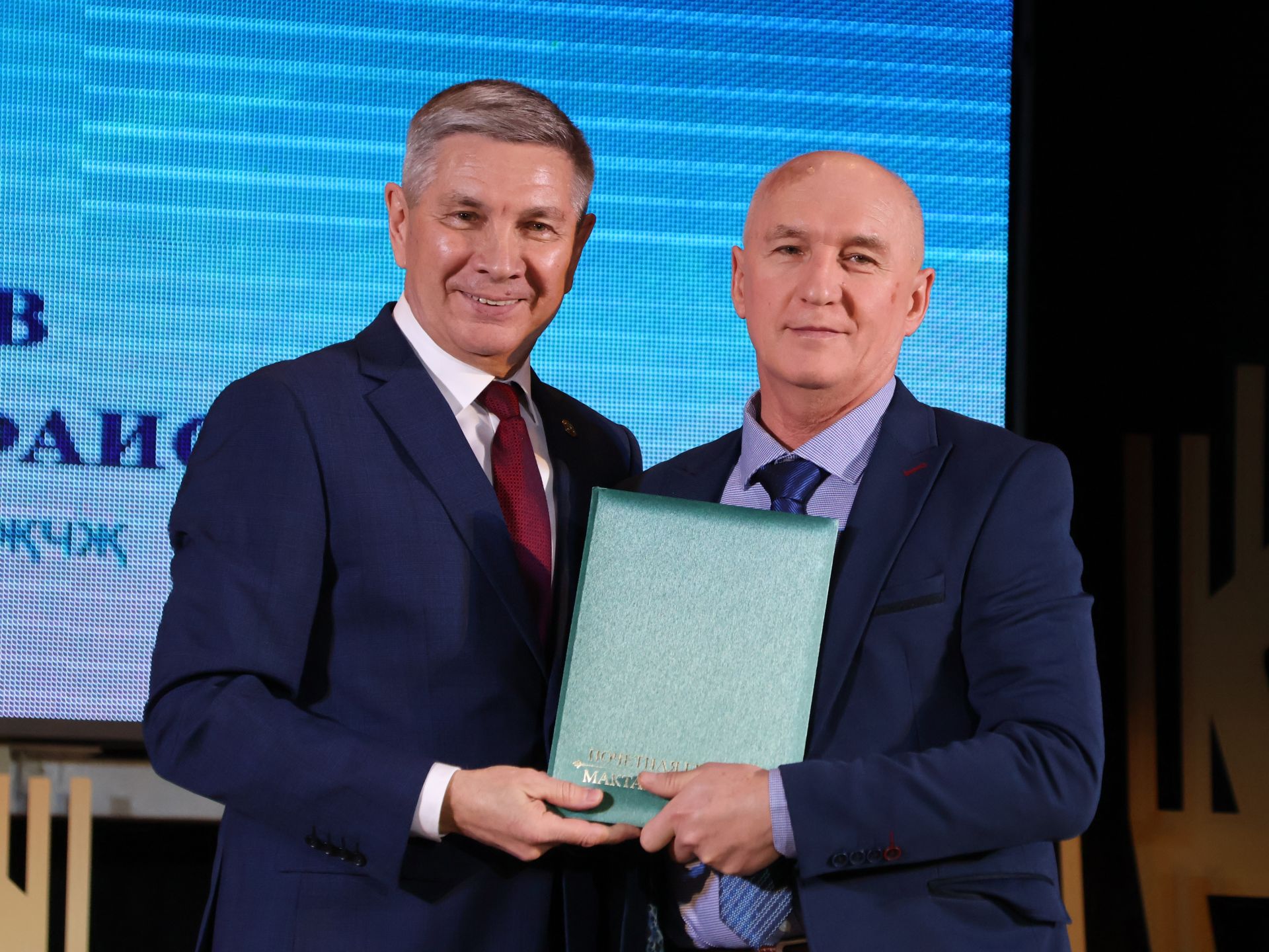 Безнең фоторепортаж: Алдынгылар слеты-2025