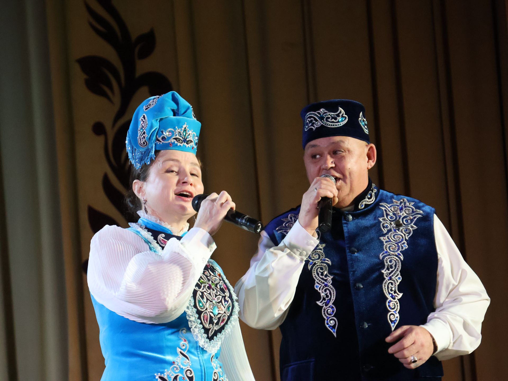 Азат Закиров исемендәге районкүләм бию конкурсыннан безнең репортаж