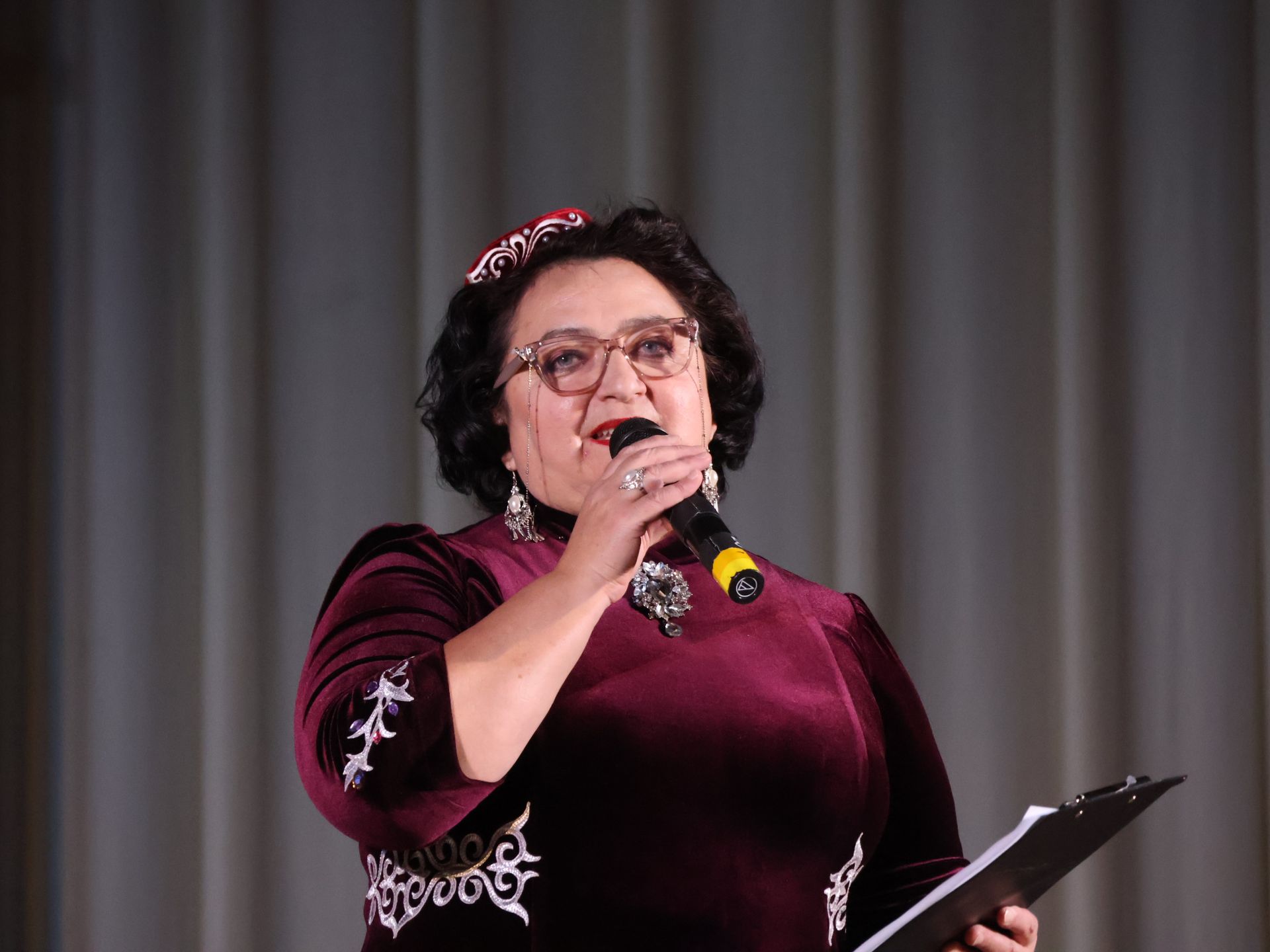 Азат Закиров исемендәге районкүләм бию конкурсыннан безнең репортаж