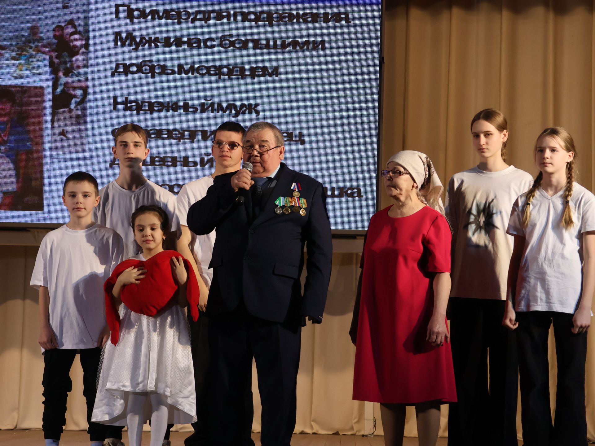 Актаныштагы «Ел хатын- кызы. Ел ир-аты: хатын-кыз карашы-2025» зона бәйгесеннән фотолар