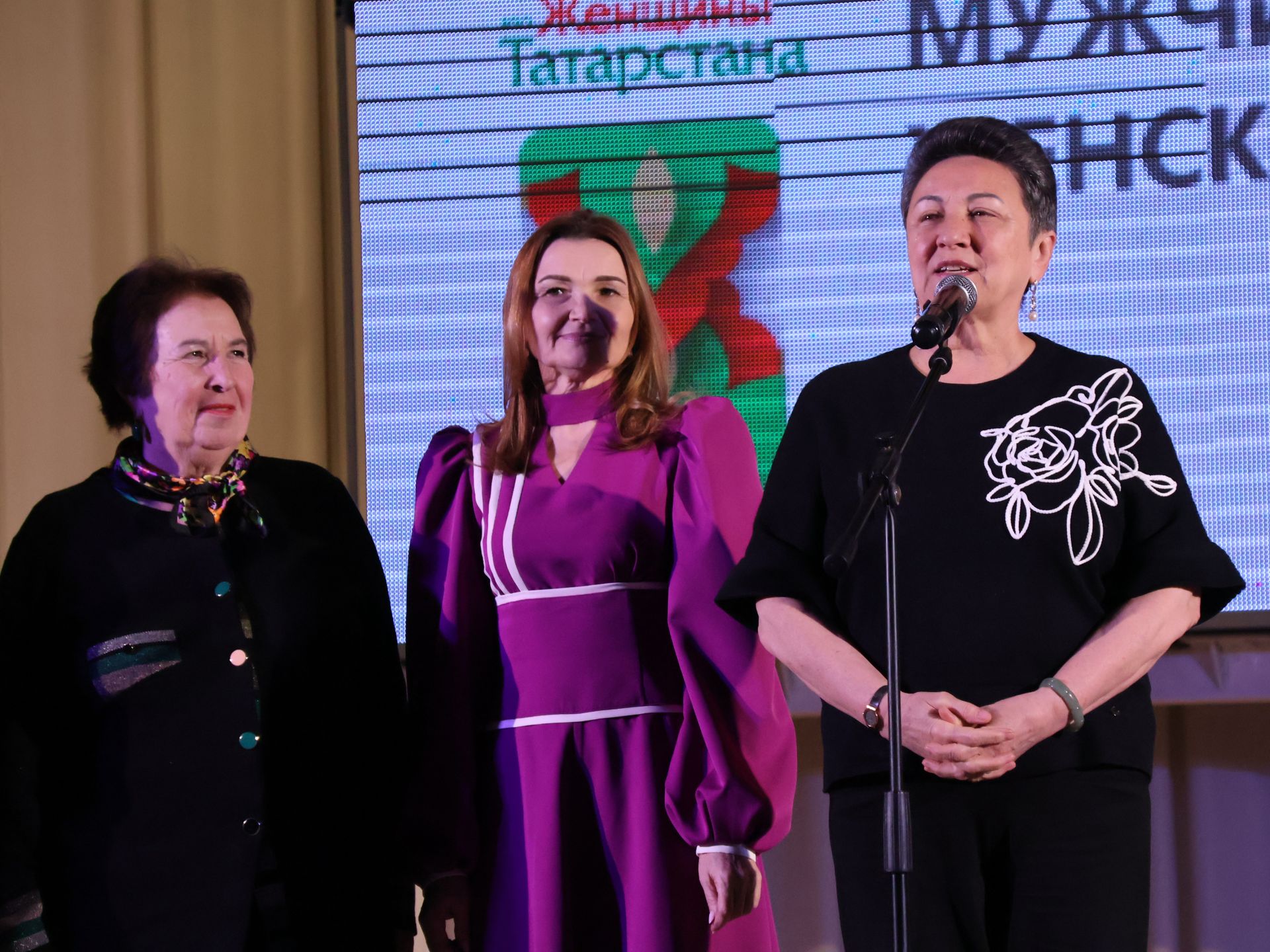 Актаныштагы «Ел хатын- кызы. Ел ир-аты: хатын-кыз карашы-2025» зона бәйгесеннән фотолар