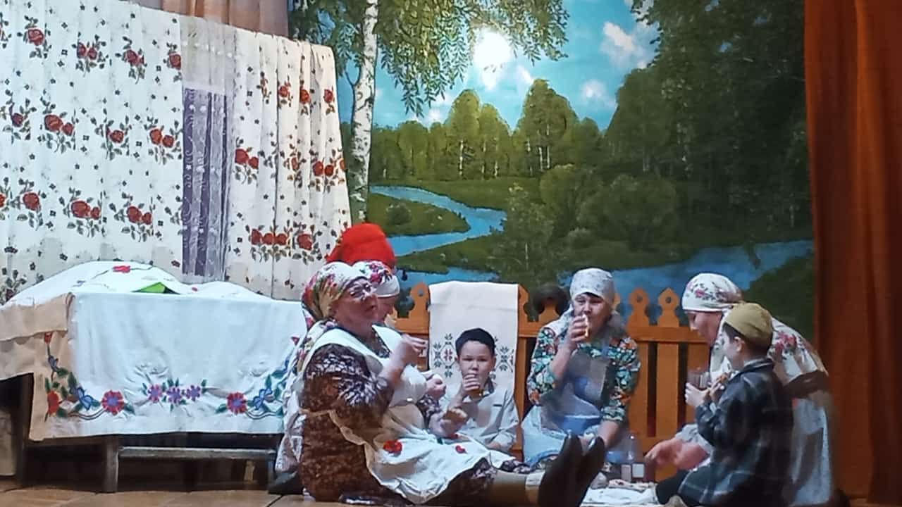 Табанлыкүл авылының үзешчән театр коллективы «Онытырга хакыбыз юк!» драмасын сәхнәләштерде