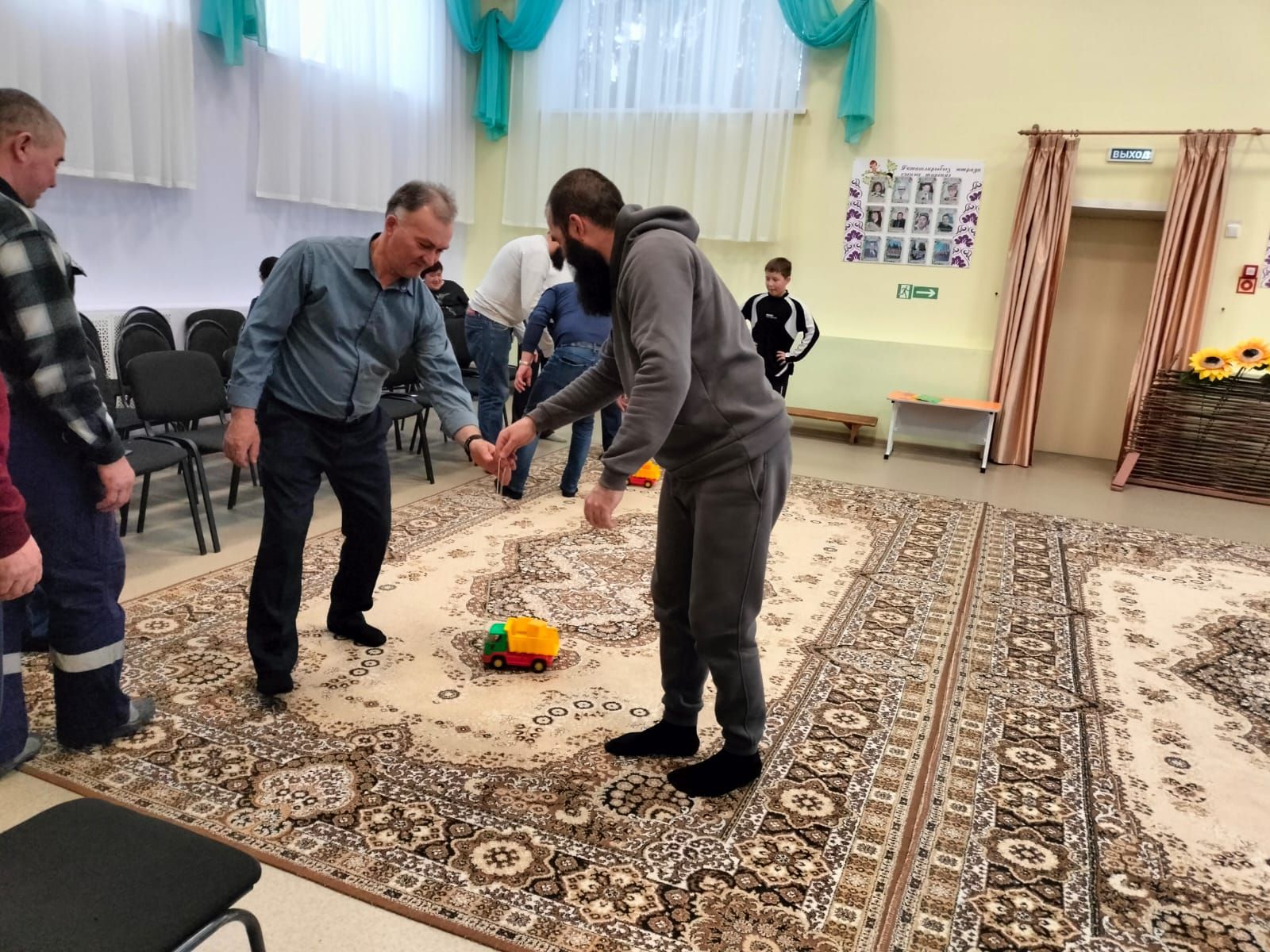 «Каенкай» балалар бакчасында әтиләр юл билгеләрен кабатлады