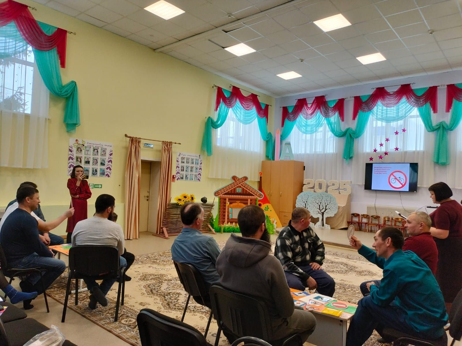 «Каенкай» балалар бакчасында әтиләр юл билгеләрен кабатлады