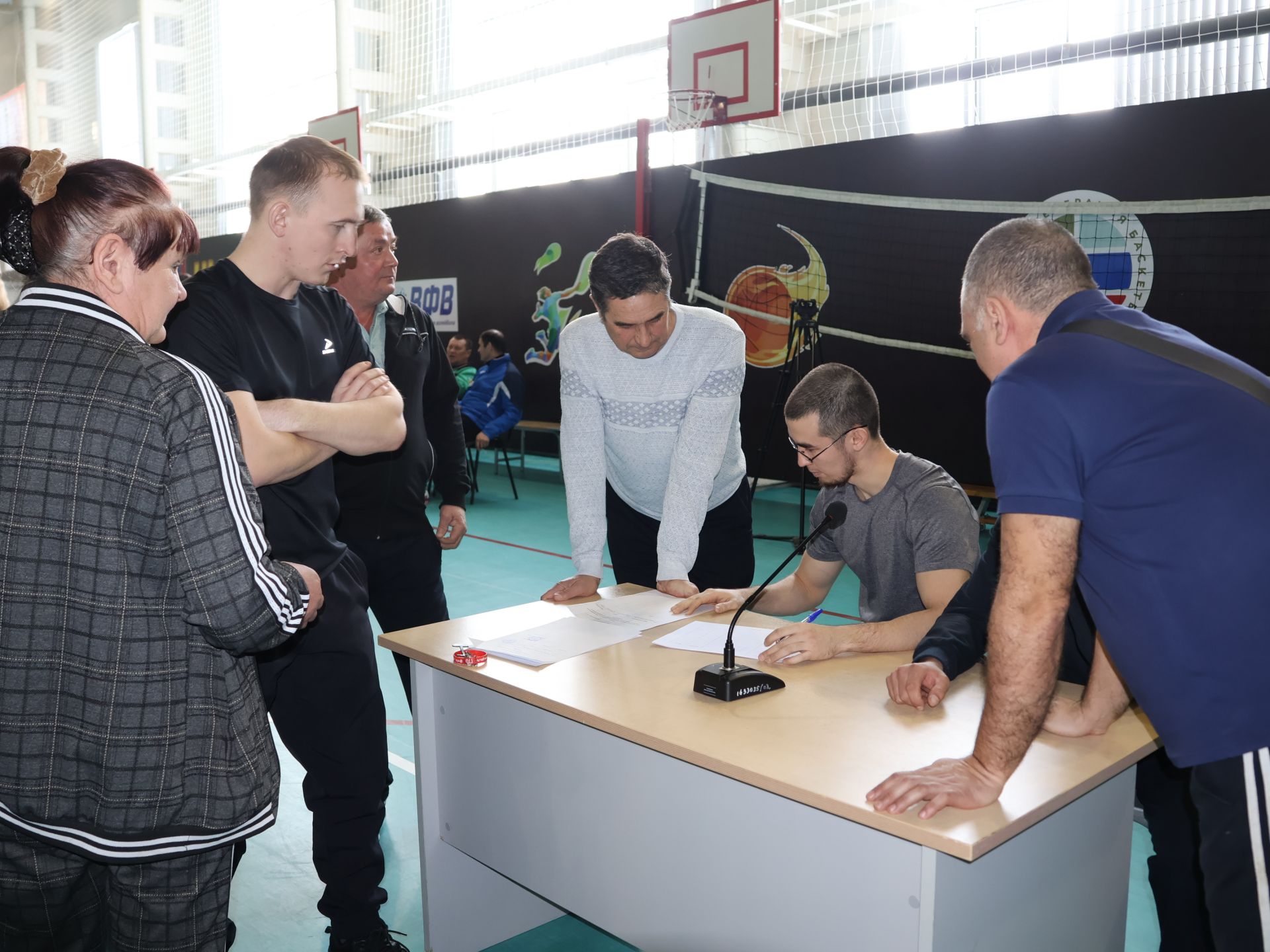 Спорт берләштерә: Актанышның хезмәт ияләре спартакиадада көч сынаша