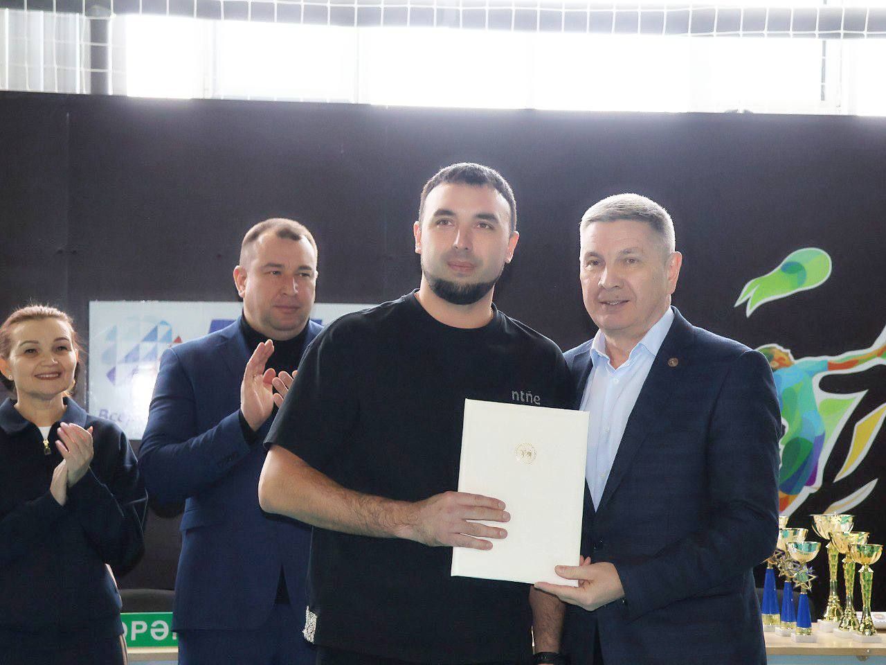 Спартакиадада өч райондашыбызны  спорт өлкәсендәге казанышлары өчен бүләкләделәр