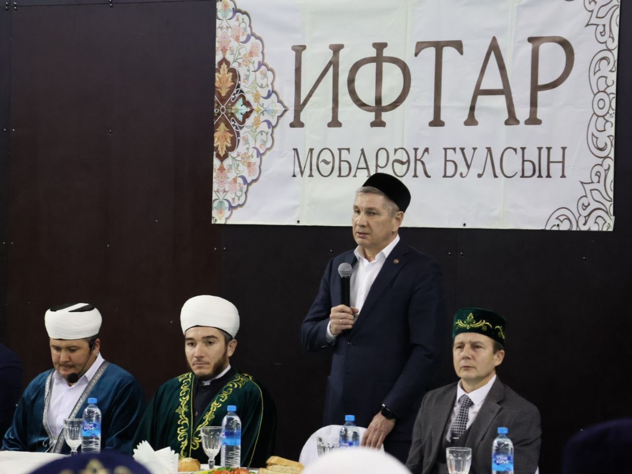 Актанышта районкүләм ифтар мәҗлесендә: Аллаһы Тәгаләне яратыйк!