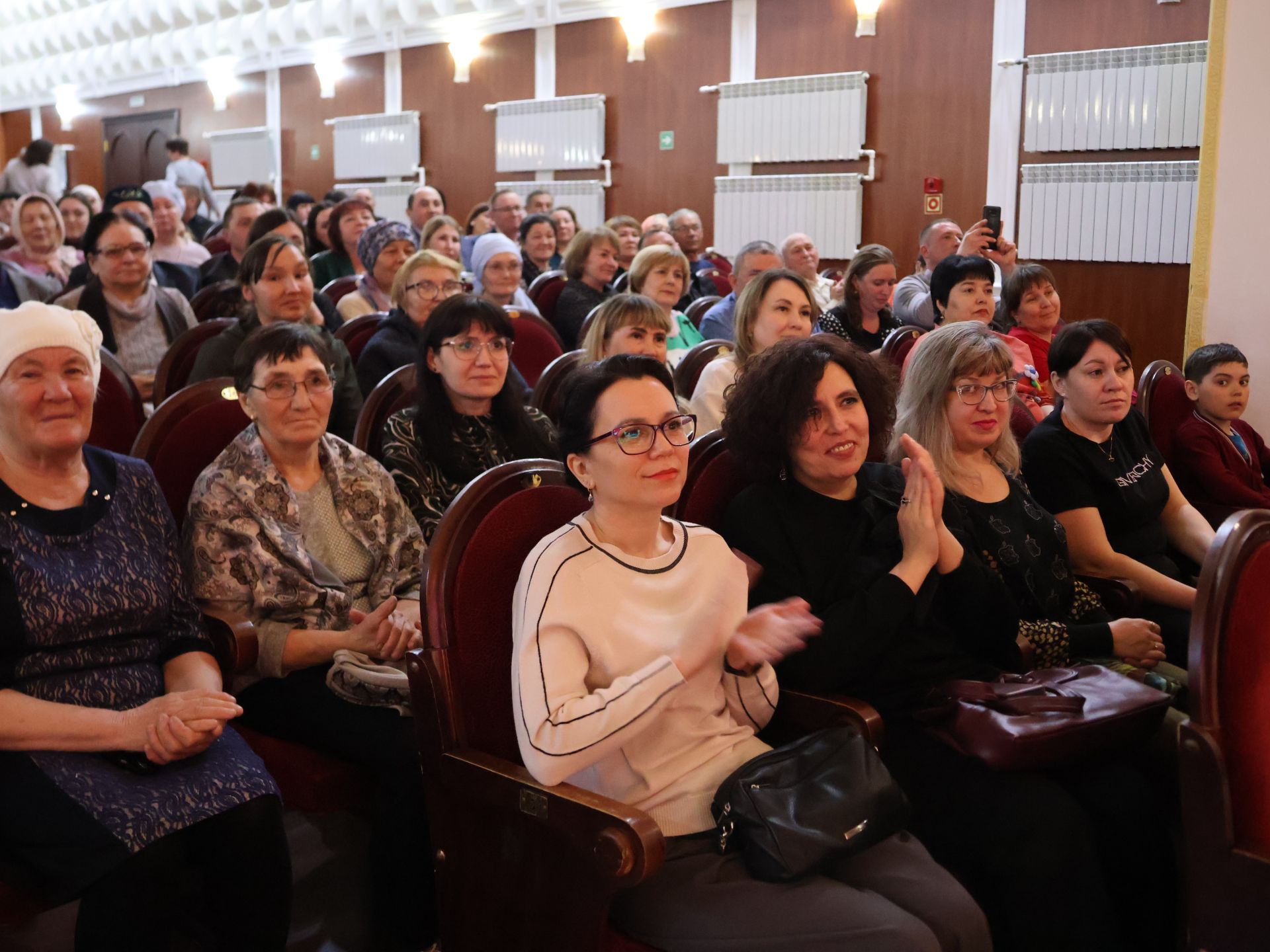 Актаныш районының Киров һәм Зөбәер коллективлары- театр айлыгы җиңүчеләре