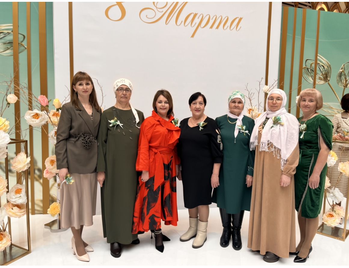 Актанышның хөрмәтле ханымнары Татарстан Рәисенең Халыкара хатын-кызлар бәйрәме уңаеннан котлауларын кабул итә