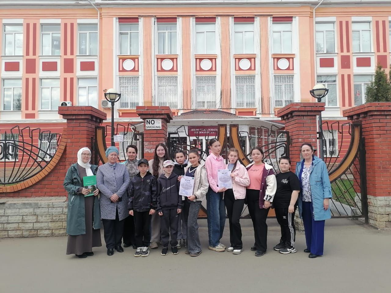 Иске Кормаш укучылары Әлмәттә театр бәйгесендә 1 һәм 2 дәрәҗә лауреат булдылар