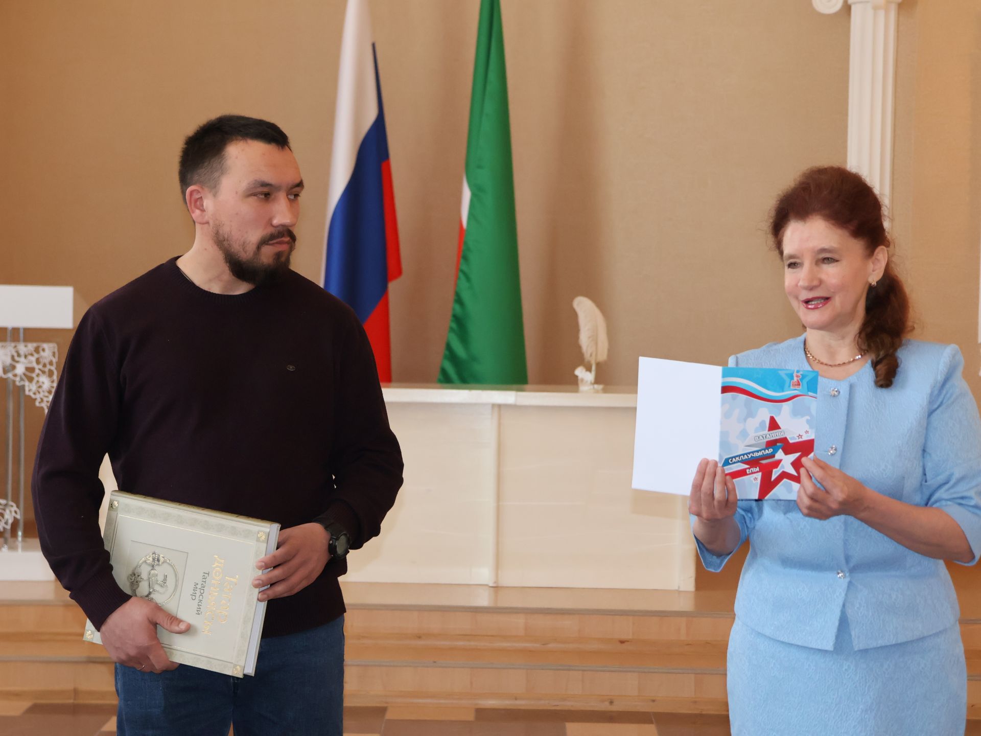 «Гаилә мәктәбе» дәресендә укучылар МХО ветераны Илнар Нәбиуллинны хөрмәтләде