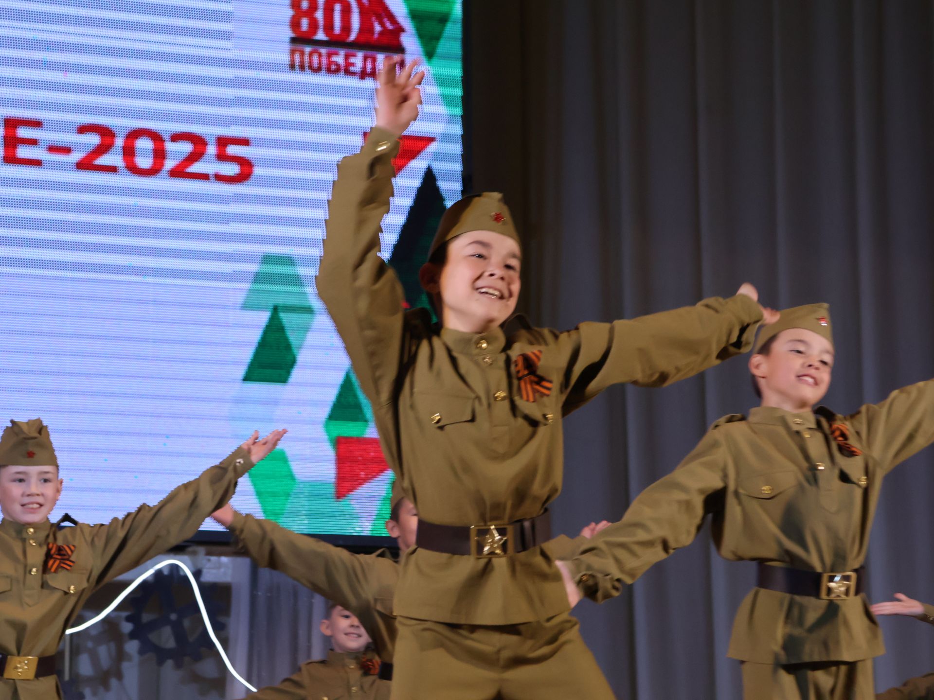 «Киләчәккә адым – 2025»: иҗат, осталык һәм тарихи хәтерне берләштергән фестиваль