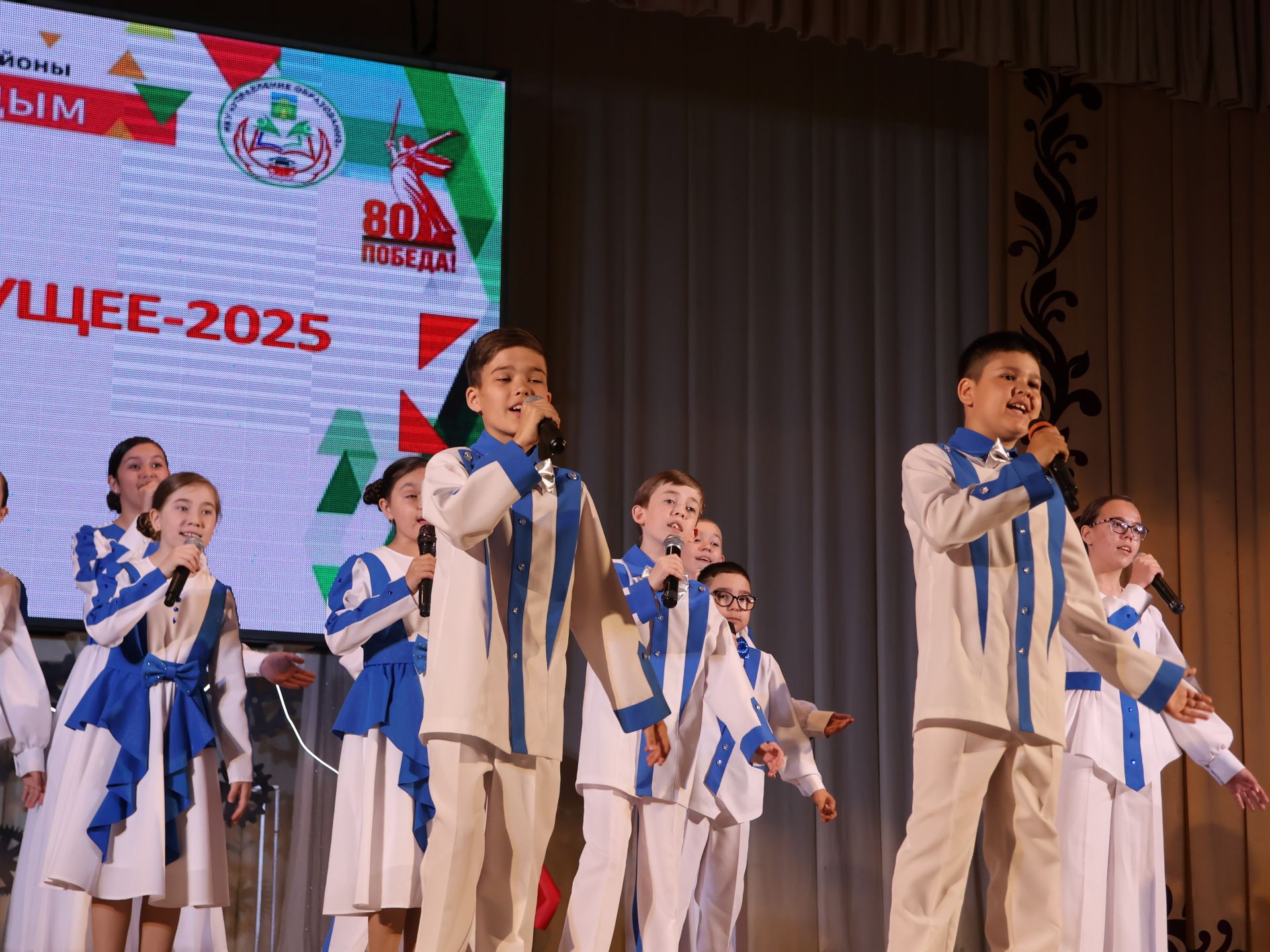 «Киләчәккә адым – 2025»: иҗат, осталык һәм тарихи хәтерне берләштергән фестиваль