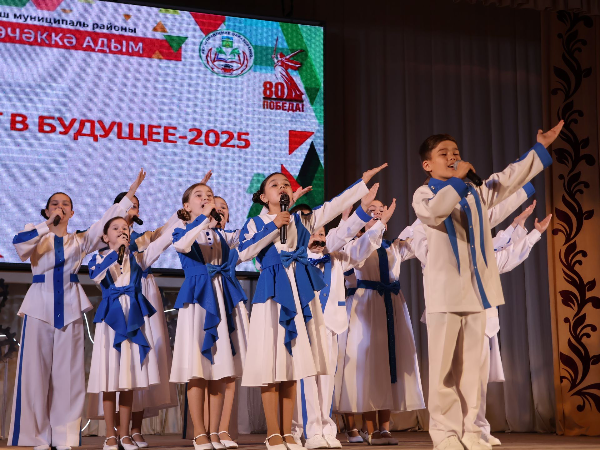 «Киләчәккә адым – 2025»: иҗат, осталык һәм тарихи хәтерне берләштергән фестиваль