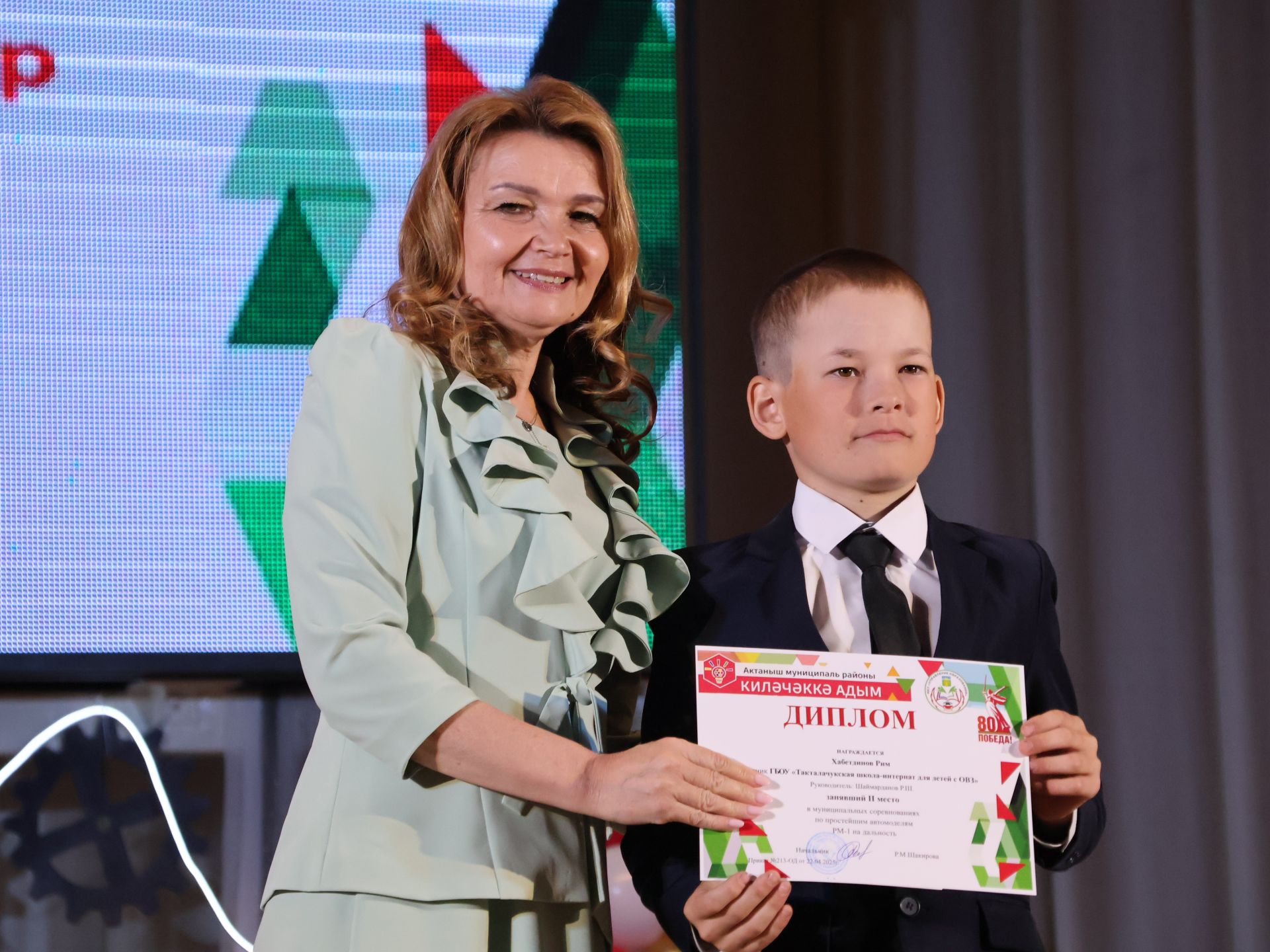 «Киләчәккә адым – 2025»: иҗат, осталык һәм тарихи хәтерне берләштергән фестиваль