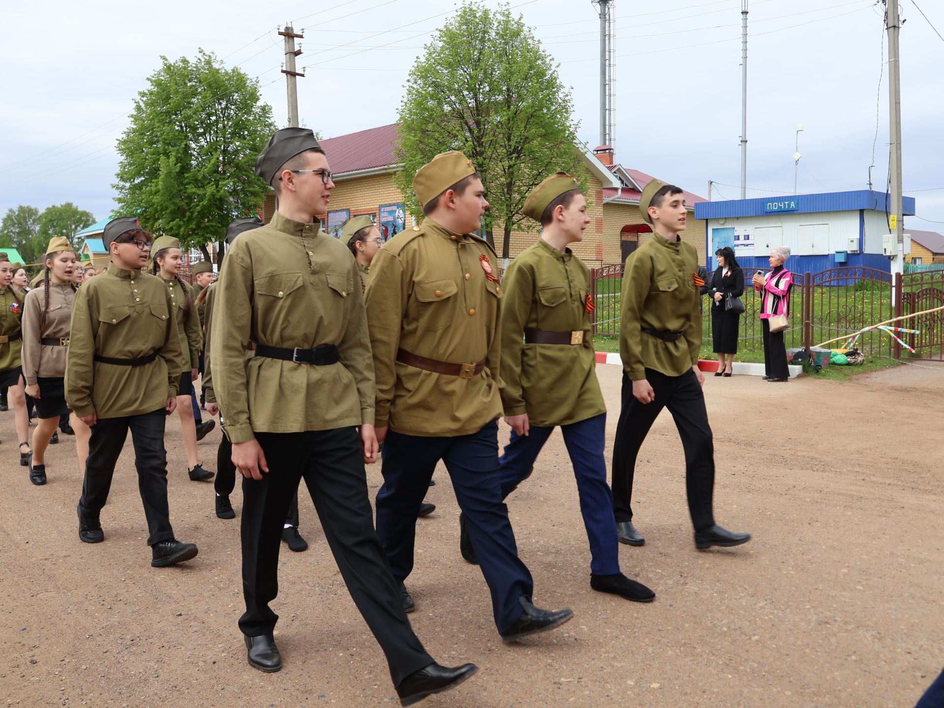 Бүген Такталачык халкы Бөек Җиңү алып килгән 400 батырын искә алды