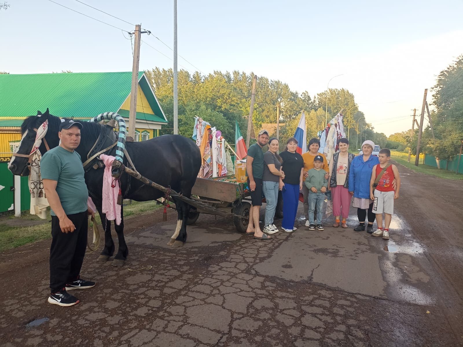 Хуш киләсең, Сабантуй: Иске Богады авылында бәйрәм бүләге җыйдылар