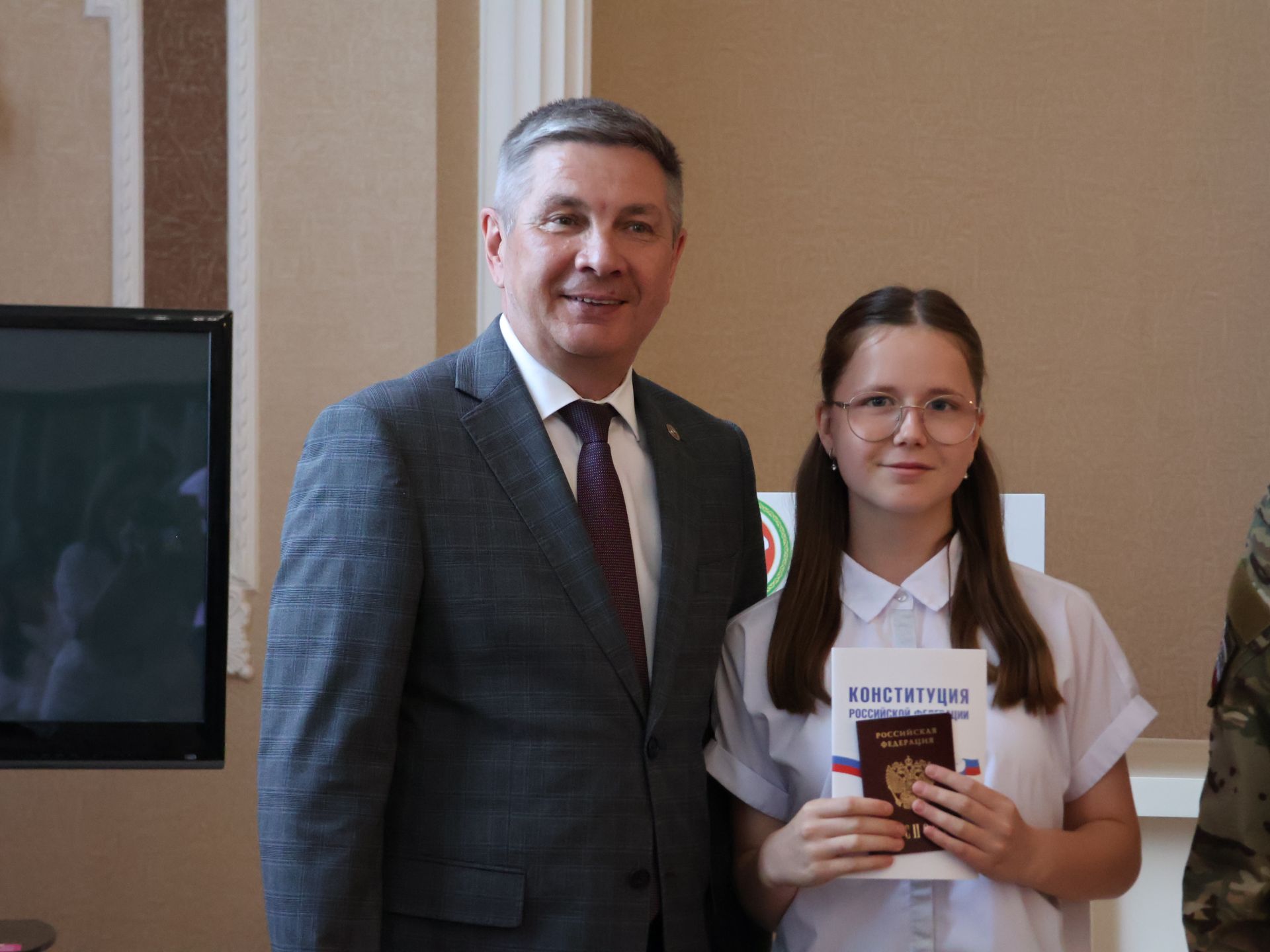Бүген паспорт алгач, үземне Россиянең чын гражданы итеп хис иттем!
