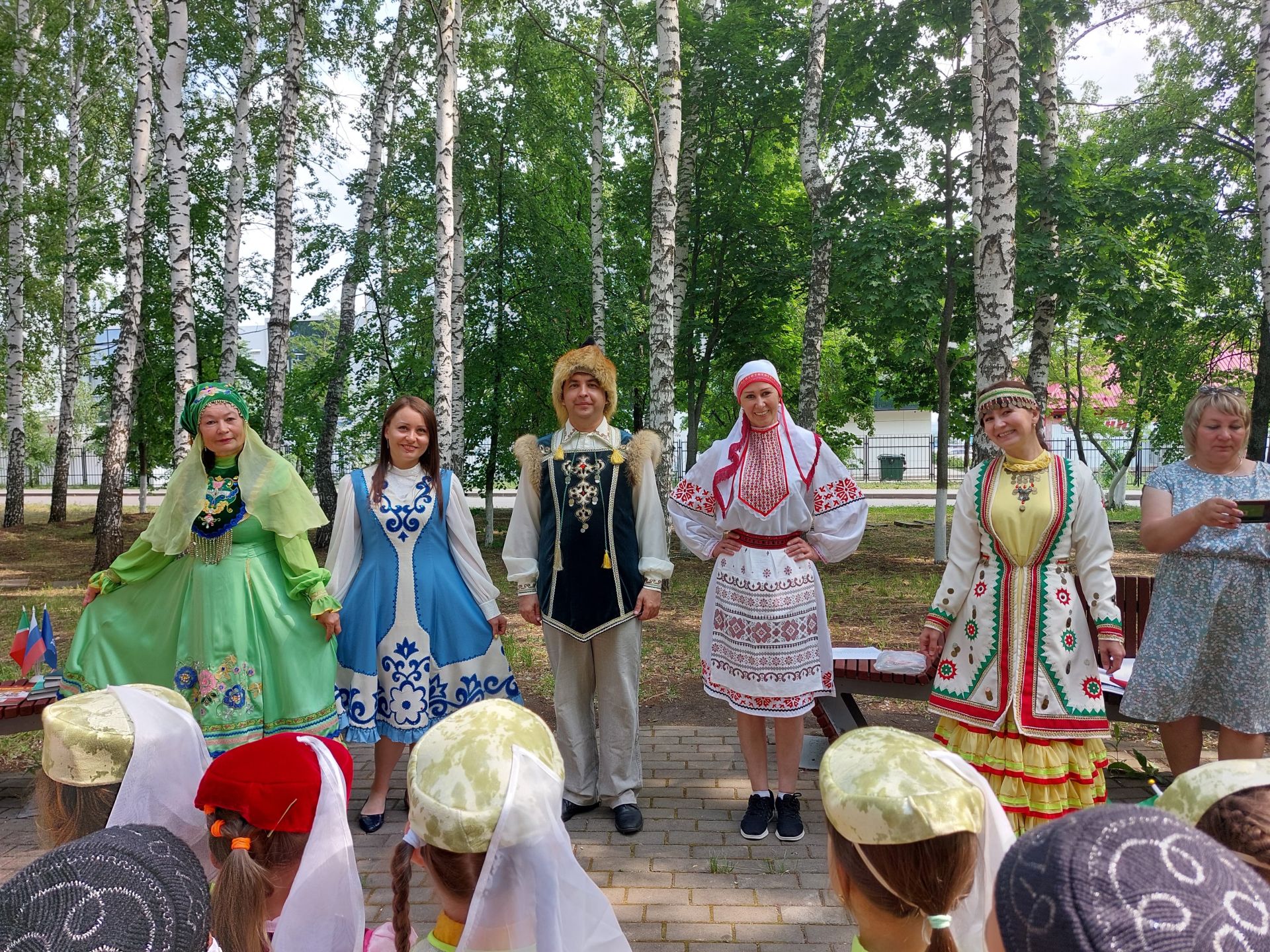 Россия көненә милли кием ки!