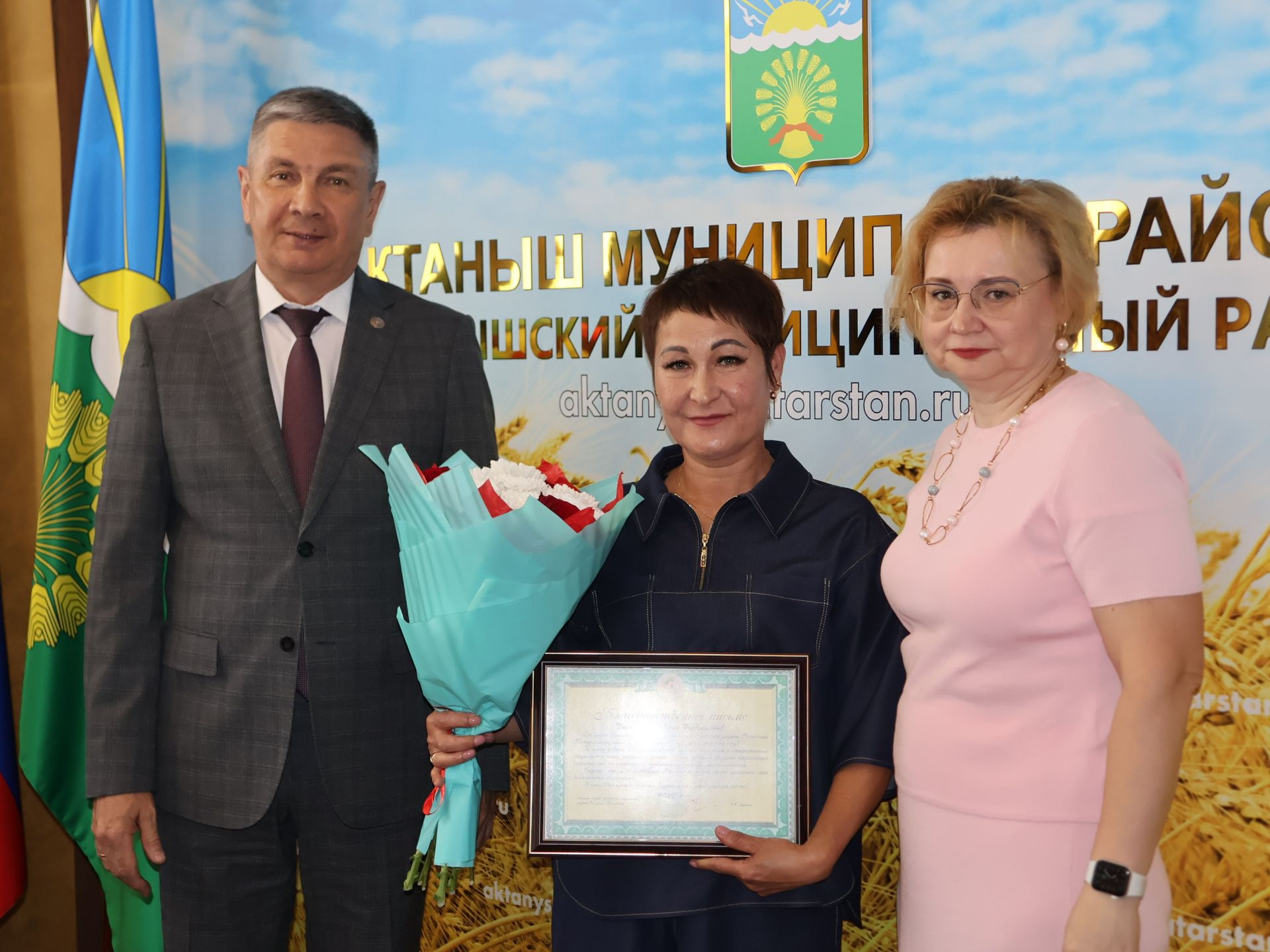 Үземнең ирем дә авыру булгангамы, ярдәмгә мохтаҗларга булышасым килә!