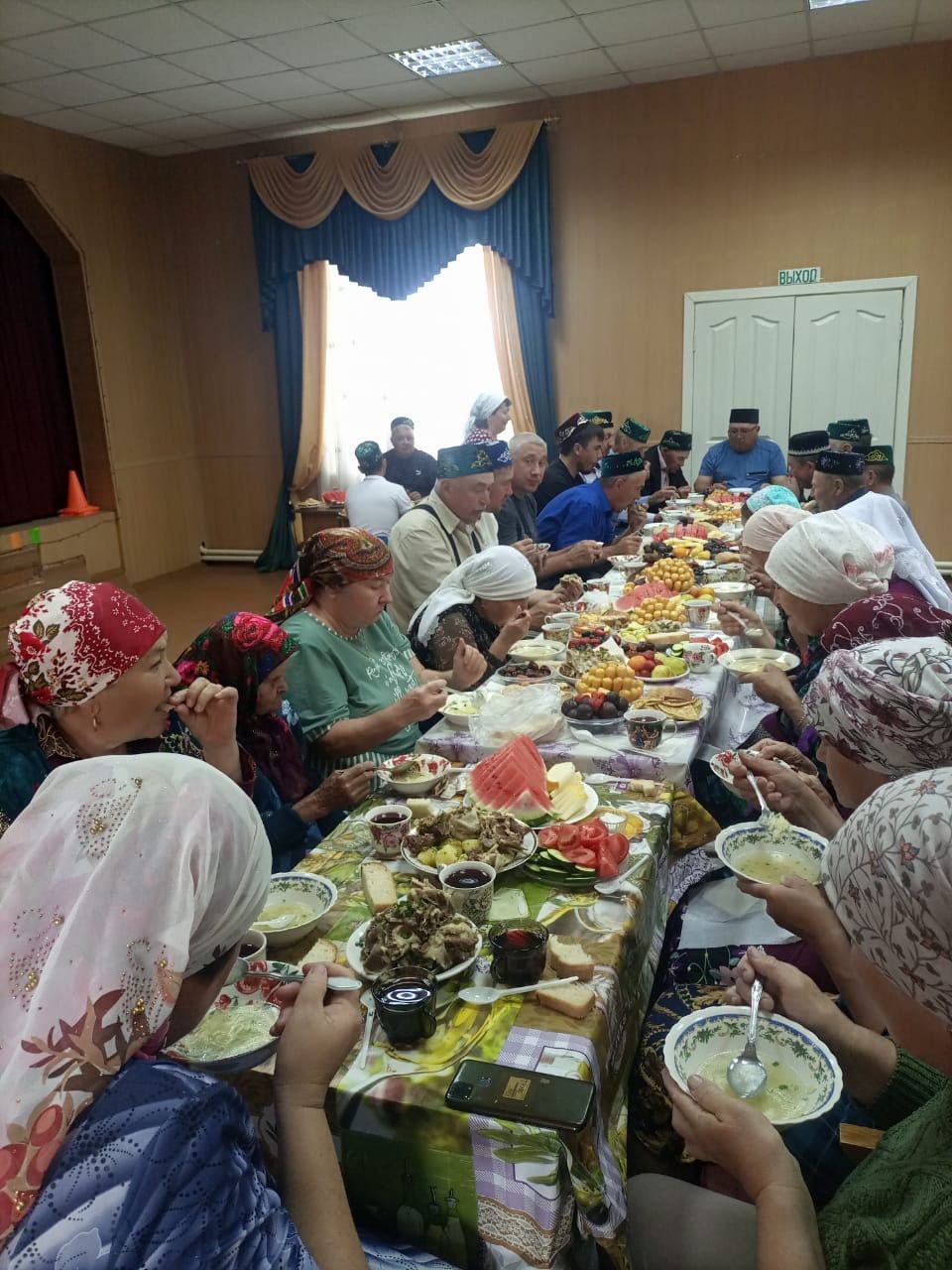 Адай халкы Корбан гаетендә махсус хәрби операциядә һәлак булган авылдашларын искә алды