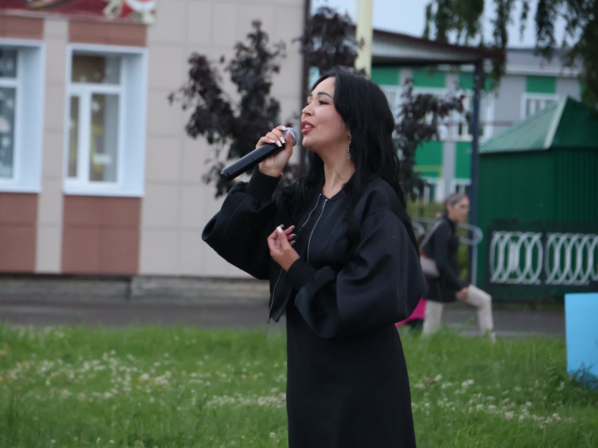 Гаилә, мәхәббәт һәм тугрылык көненә багышланган концерттан безнең репортаж