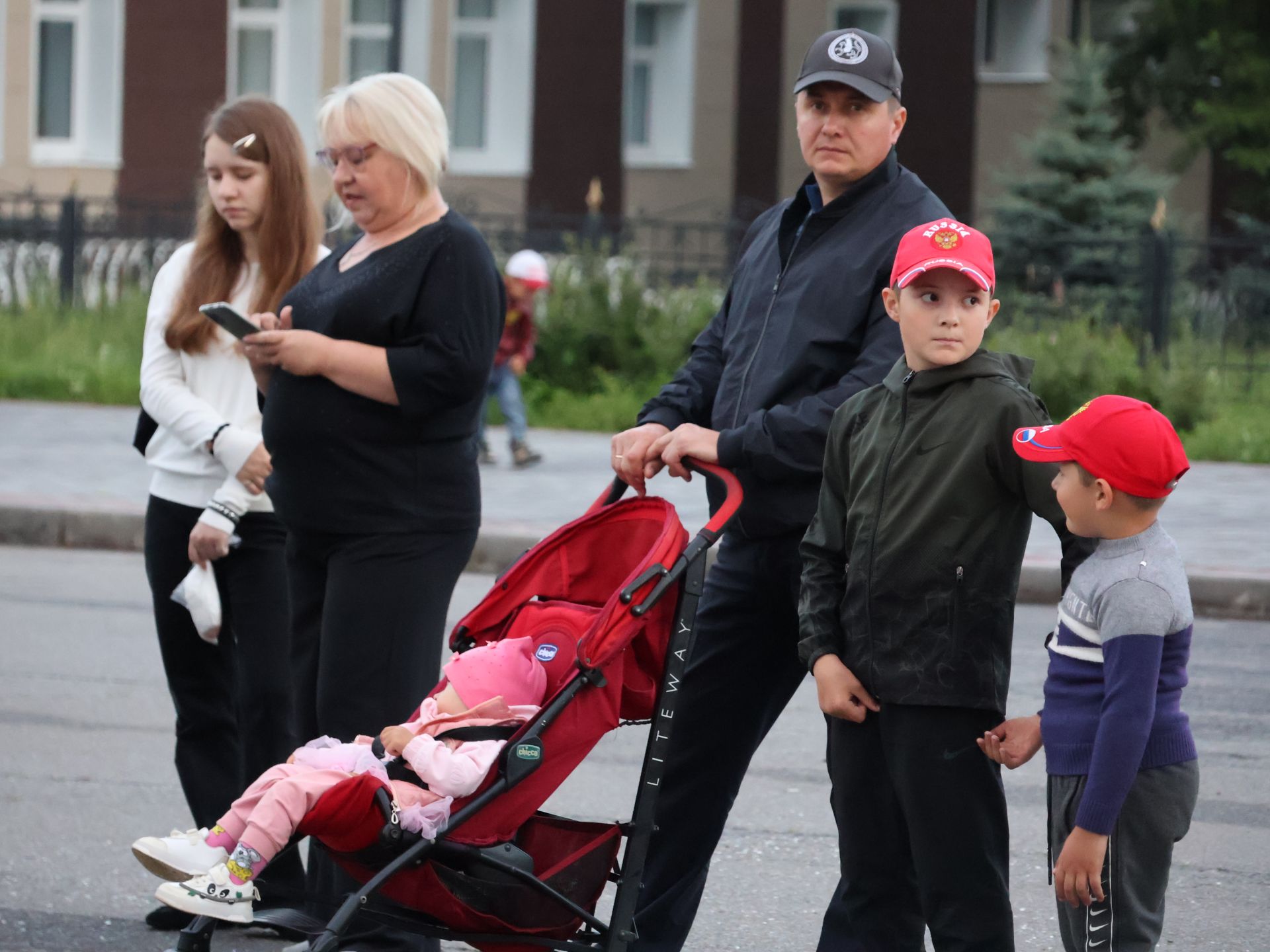 Гаилә, мәхәббәт һәм тугрылык көненә багышланган концерттан безнең репортаж