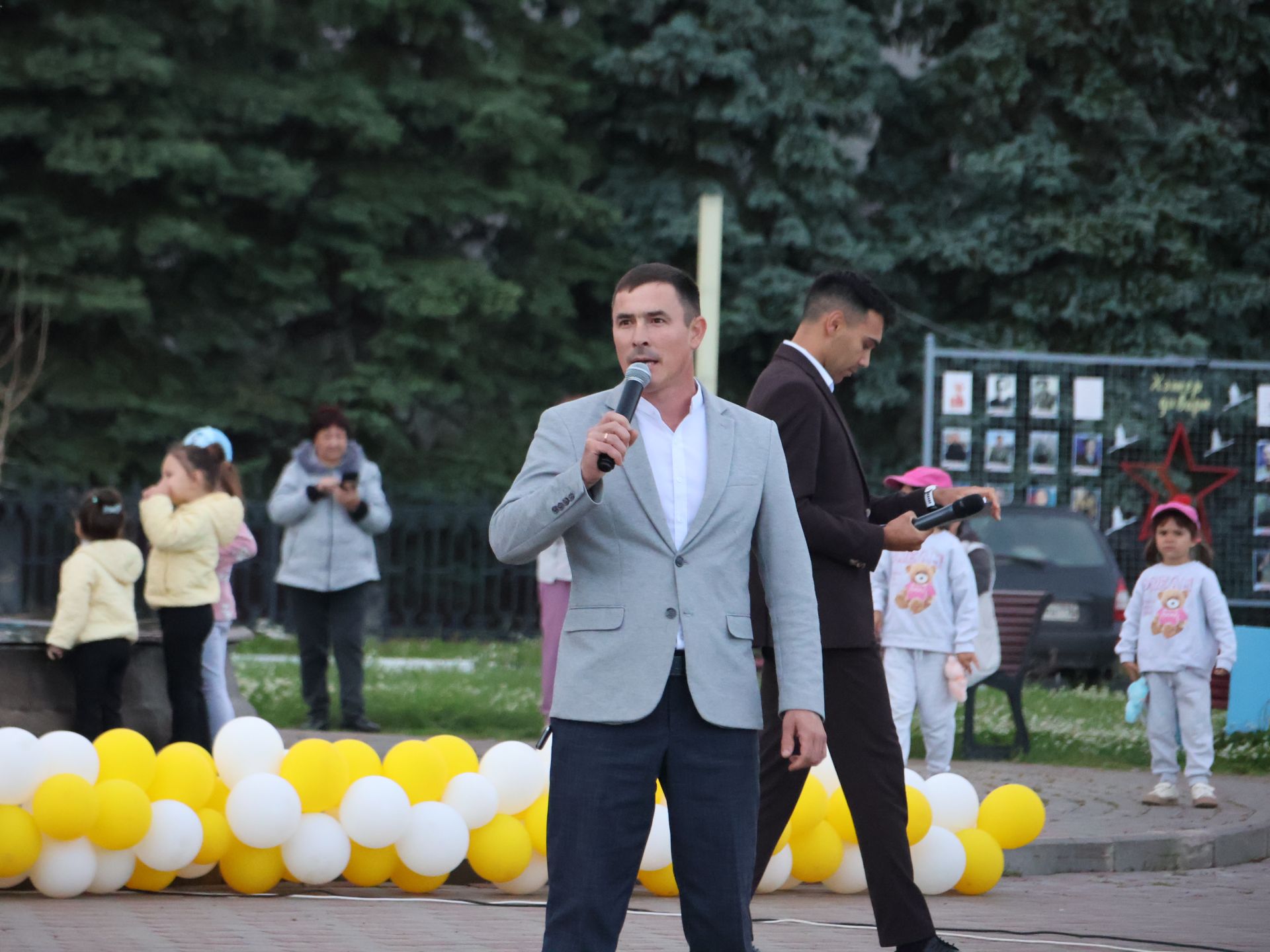 Гаилә, мәхәббәт һәм тугрылык көненә багышланган концерттан безнең репортаж