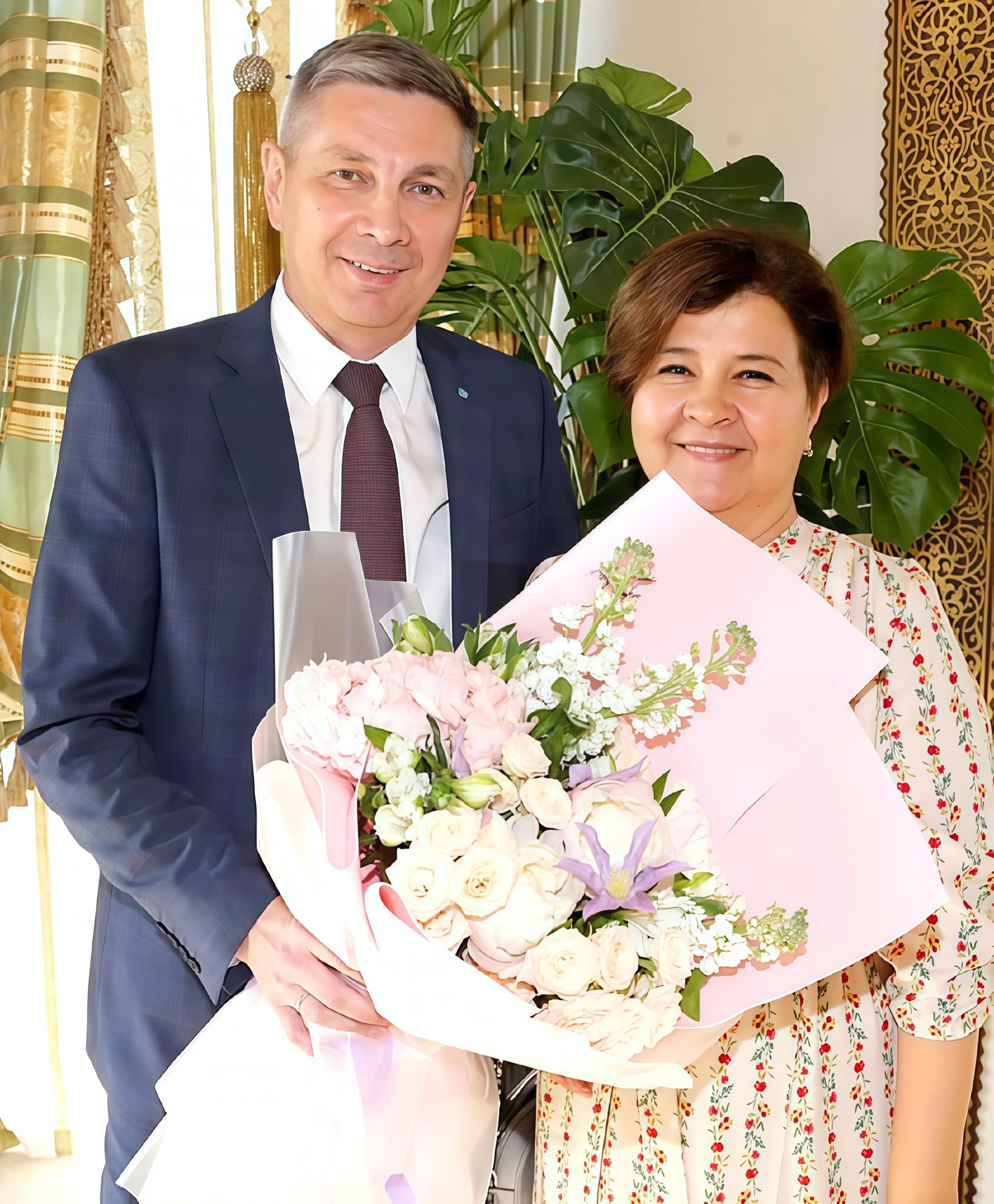 Актаныш муниципаль районы башлыгы Ленар Зарипов Гаилә, мәхәббәт һәм тугрылык көне белән котлады