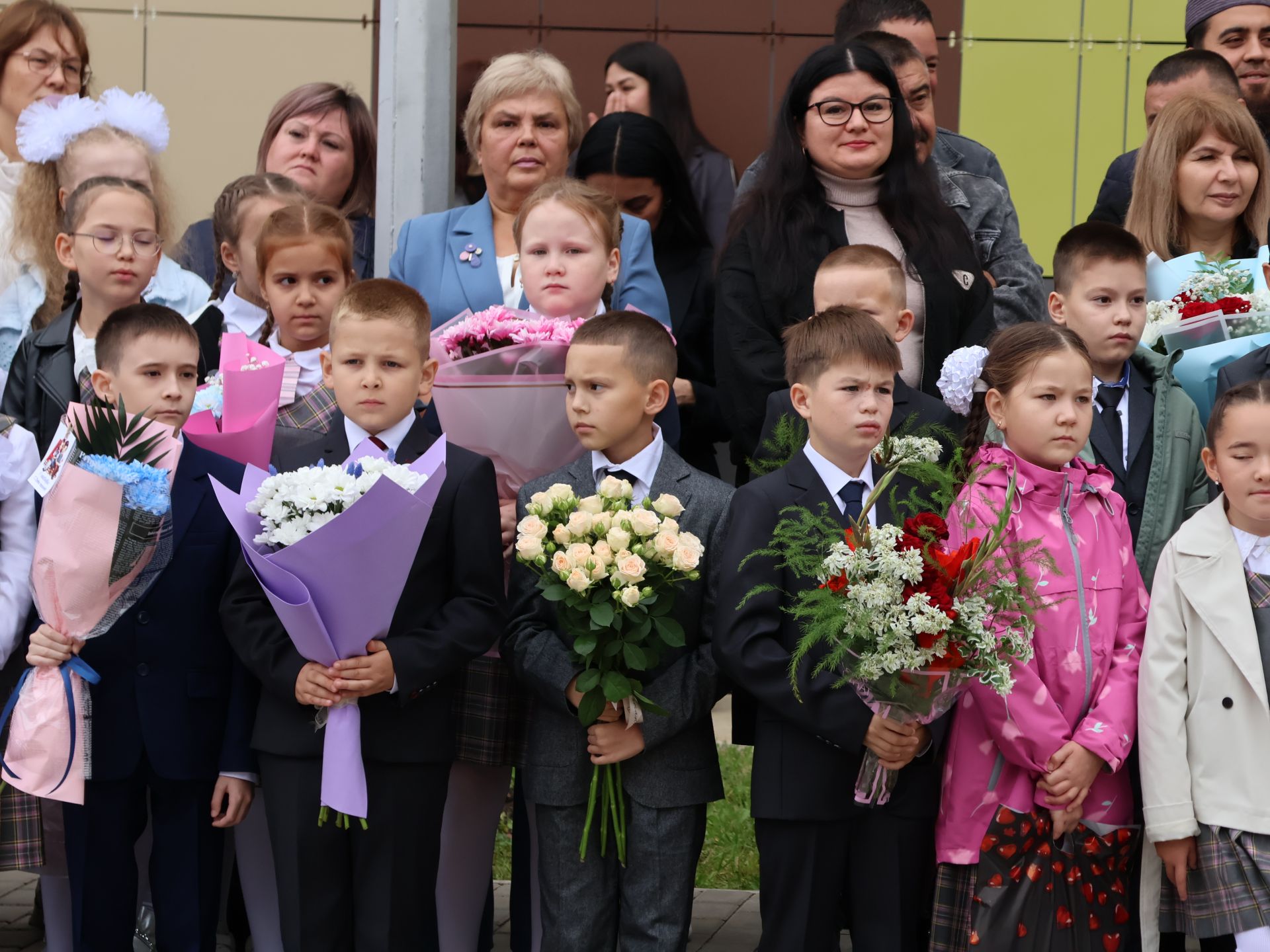 Төкле аягың белән, Белем бәйрәме!