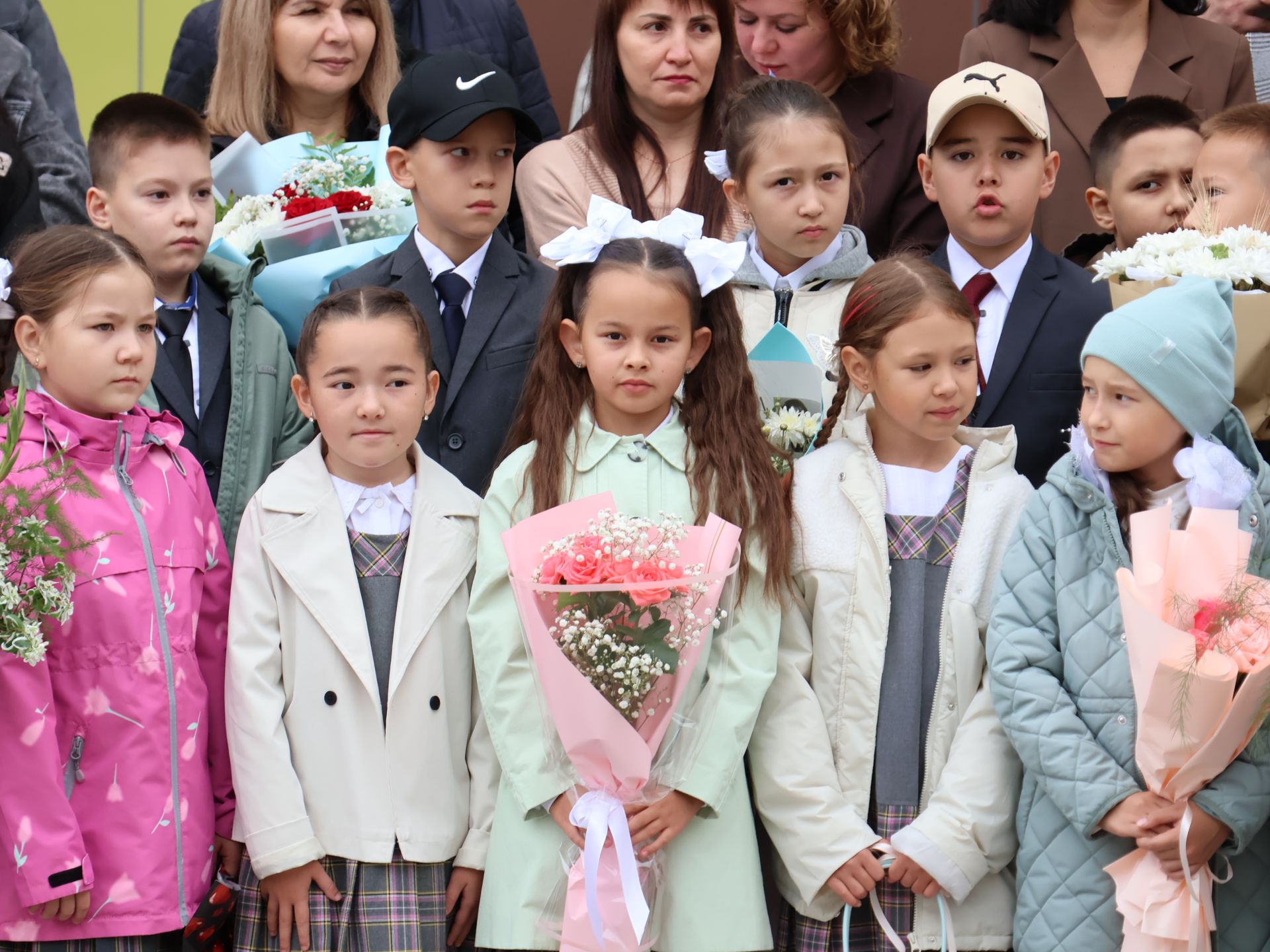 Төкле аягың белән, Белем бәйрәме!