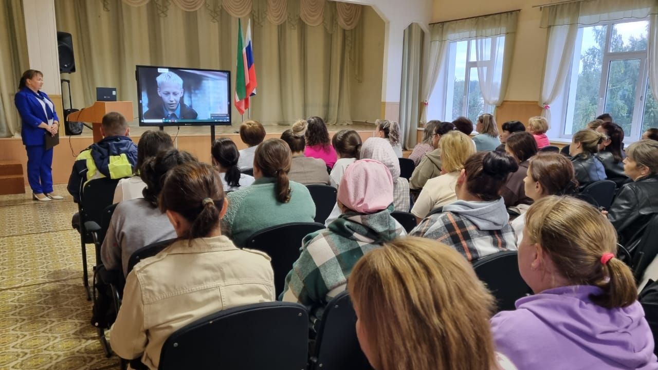 Пучы мәктәбендә ата-аналарны кисәттеләр