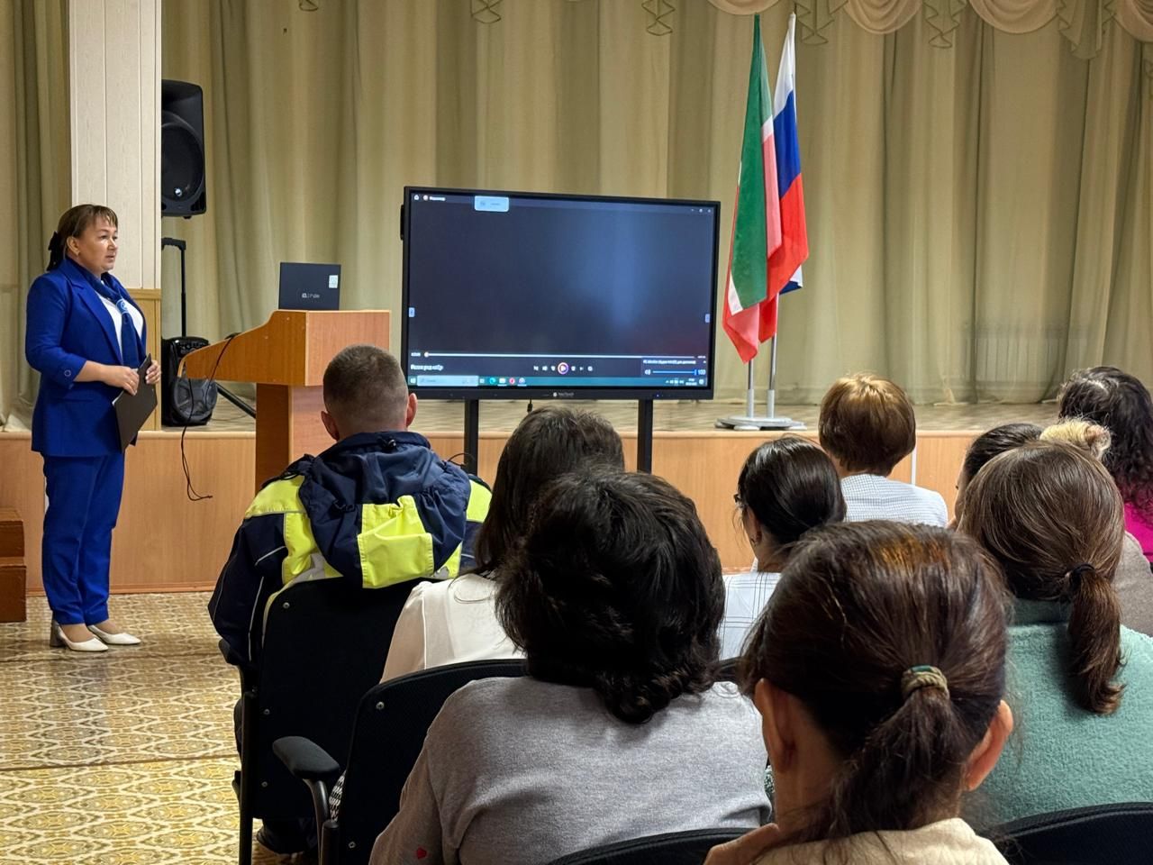 Пучы мәктәбендә ата-аналарны кисәттеләр