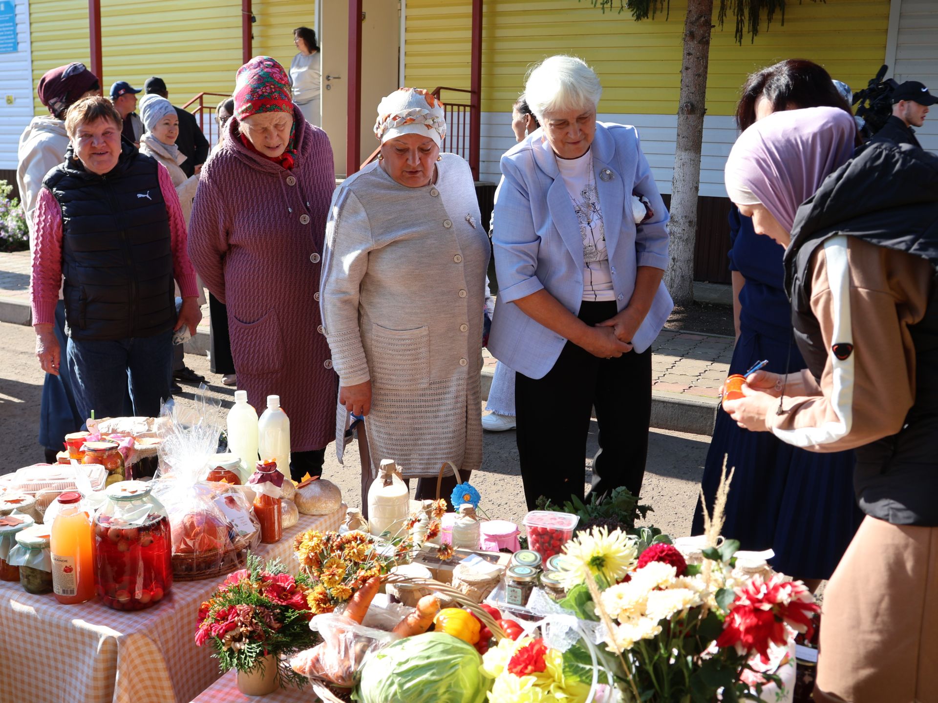 «Каенкай»да юмарт көз бәйрәме: быелгы уңыш һәм финанс белеме ярминкәсе узды