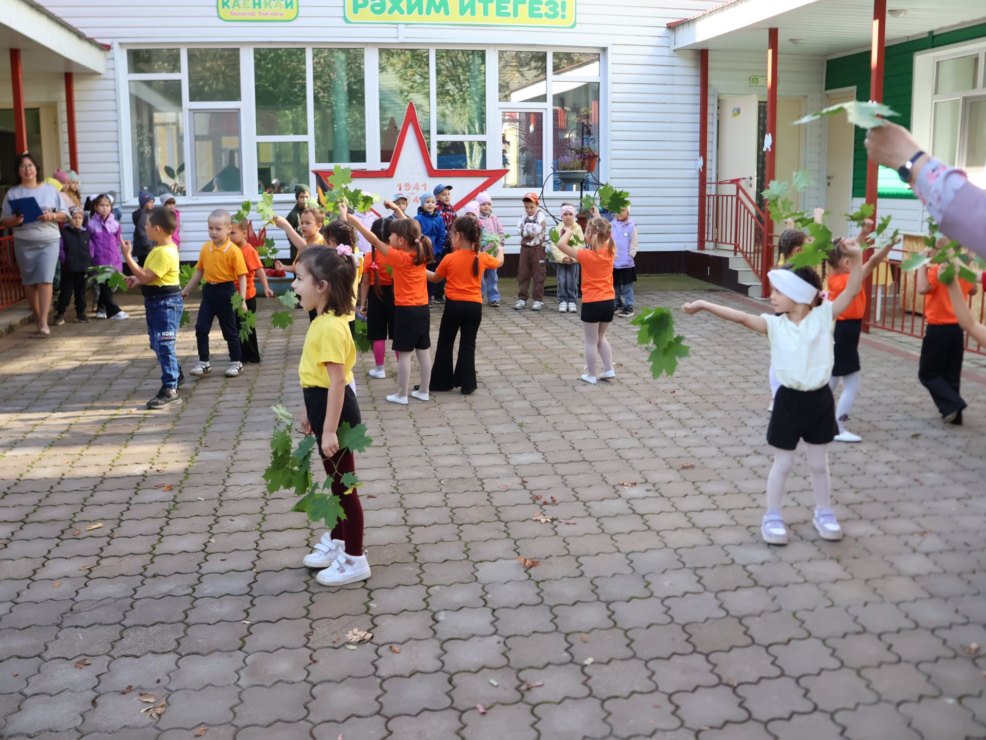 «Каенкай»да юмарт көз бәйрәме: быелгы уңыш һәм финанс белеме ярминкәсе узды