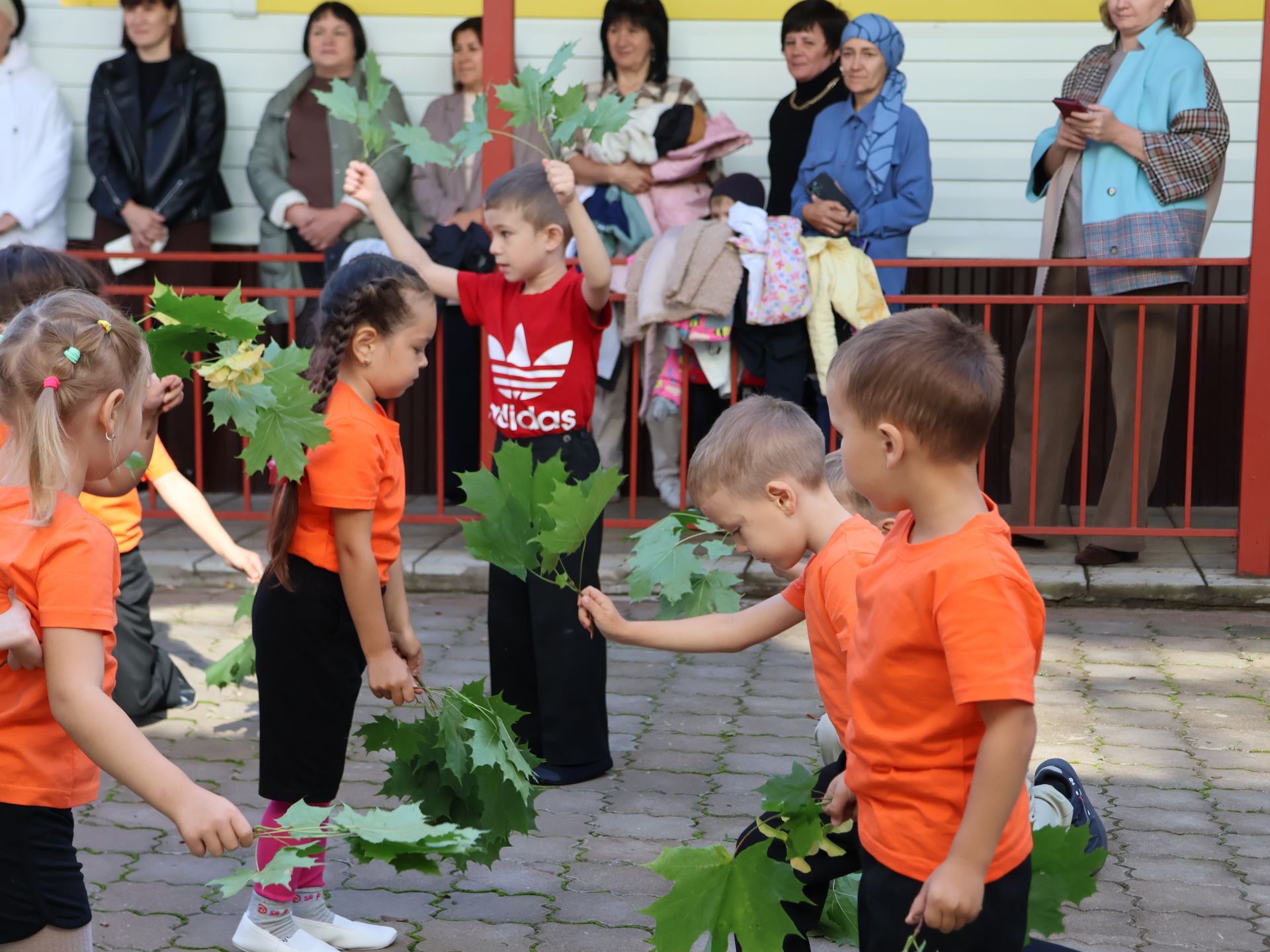 «Каенкай»да юмарт көз бәйрәме: быелгы уңыш һәм финанс белеме ярминкәсе узды