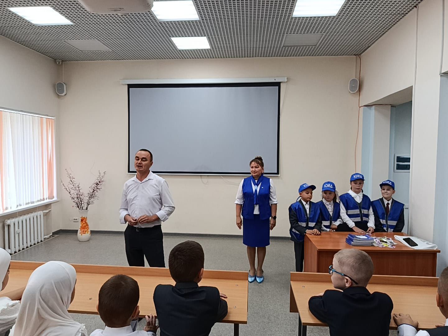 Сәләтле балалар өчен гуманитар гимназия-интернатта юл йөрү кагыйдәләрен өйрәнделәр