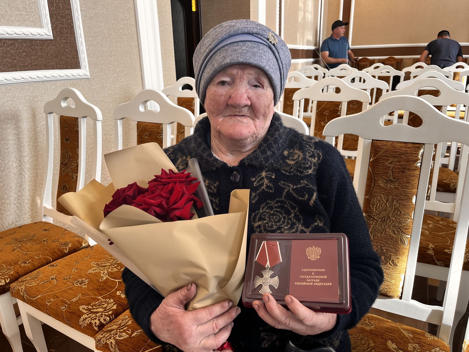 Мәңгелек хәтер: Махсус операциядә һәлак булган Алмаз Әсләмов Батырлык ордены белән бүләкләнде