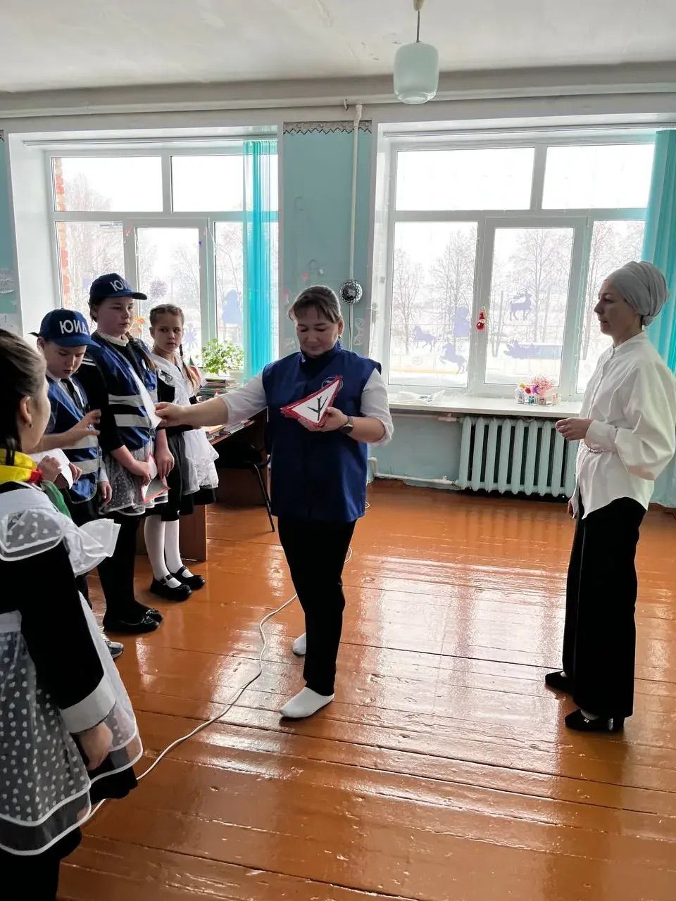Богады мәктәбендә юл йөрү кагыйдәләрен өйрәнүгә игътибар зур!
