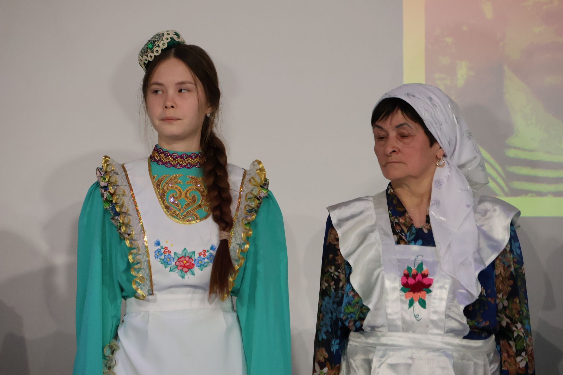 «Эхо веков в истории семьи — Тарихта без эзлебез» шәҗәрә бәйрәменнән безнең фотолар